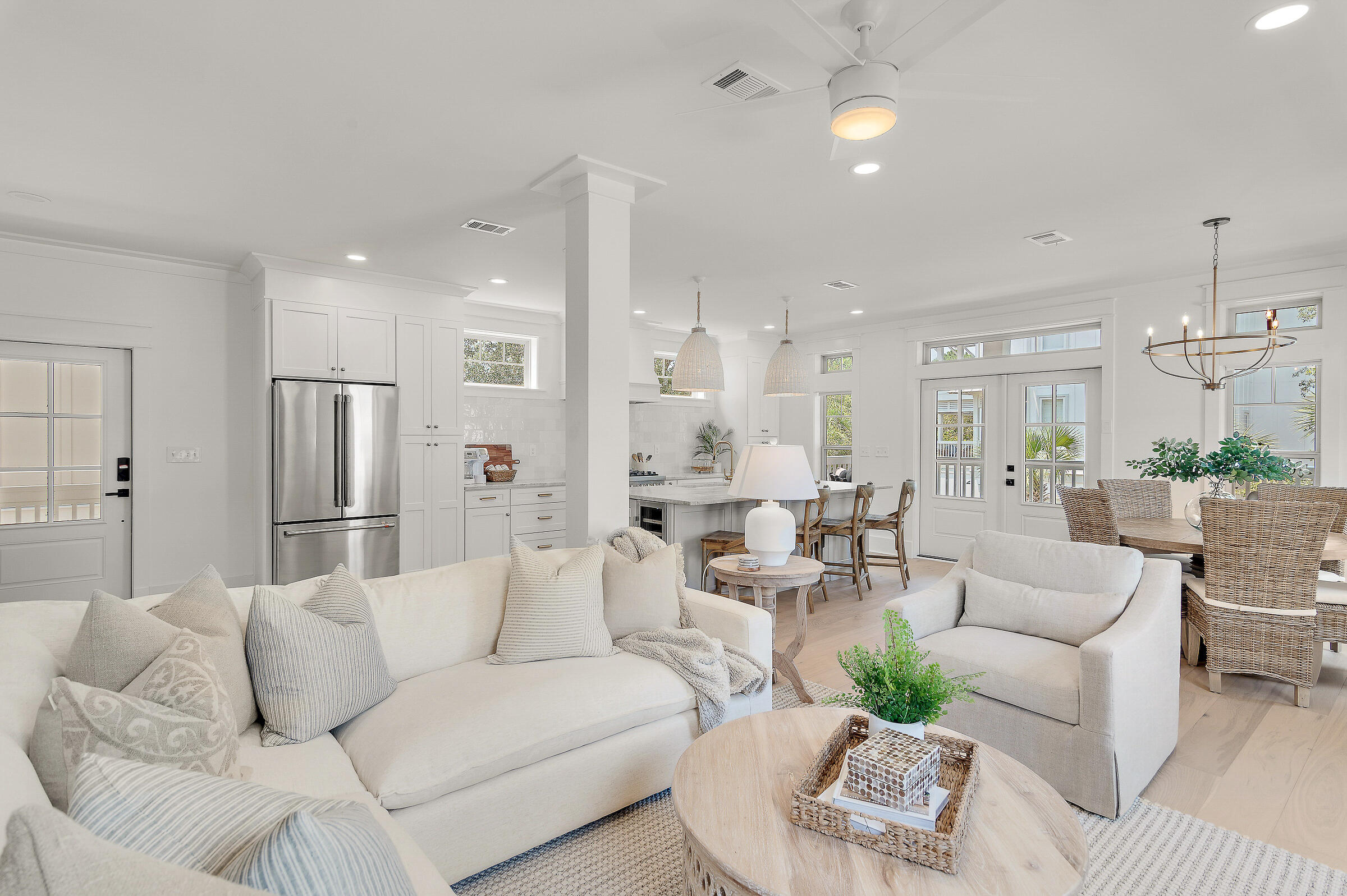 COTTAGES AT EASTERN LAKE - Residential Lease
