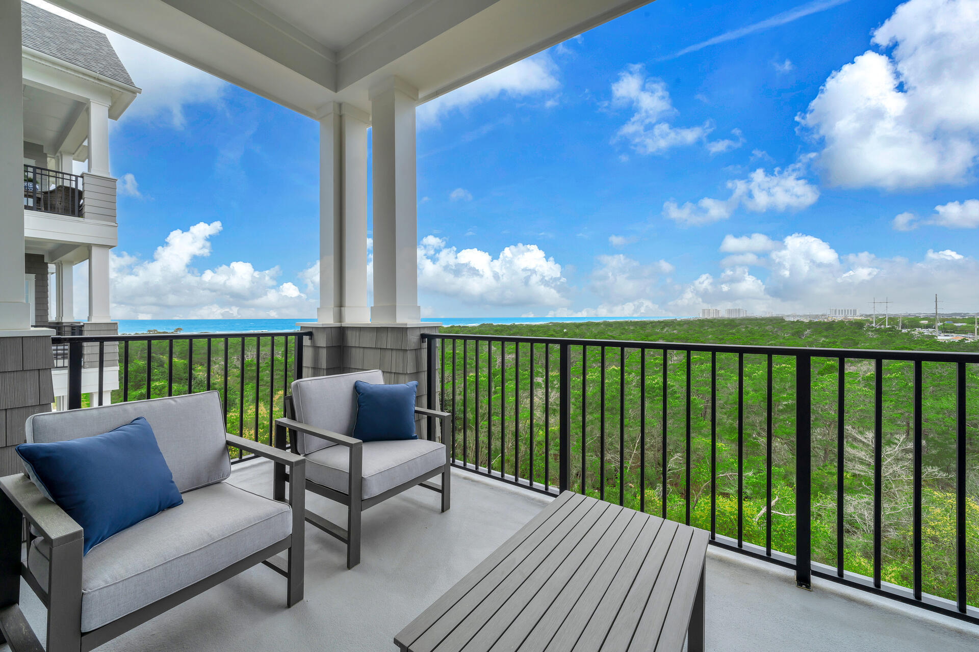 Parkside at the Henderson - Residential