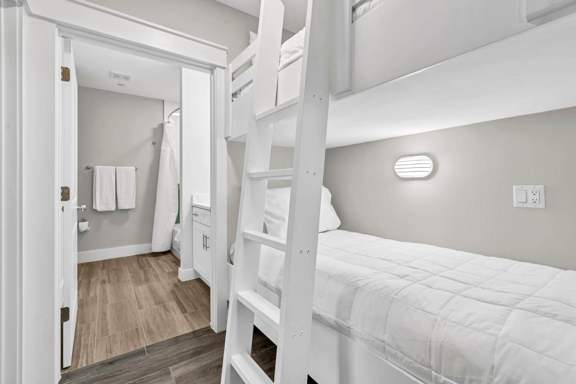 Parkside at the Henderson - Residential