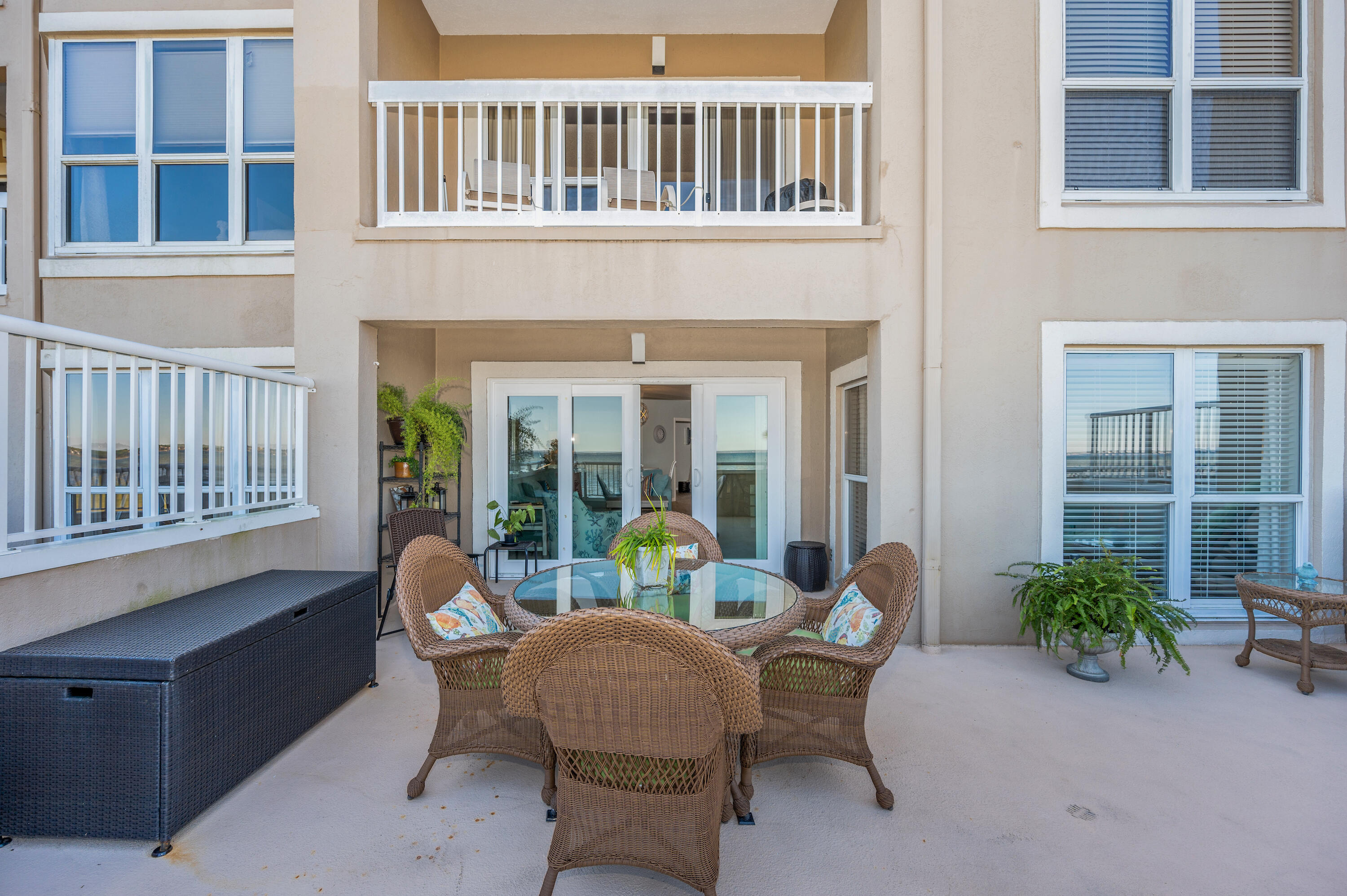 PLAYERS CLUB ON THE BAY THE - Residential