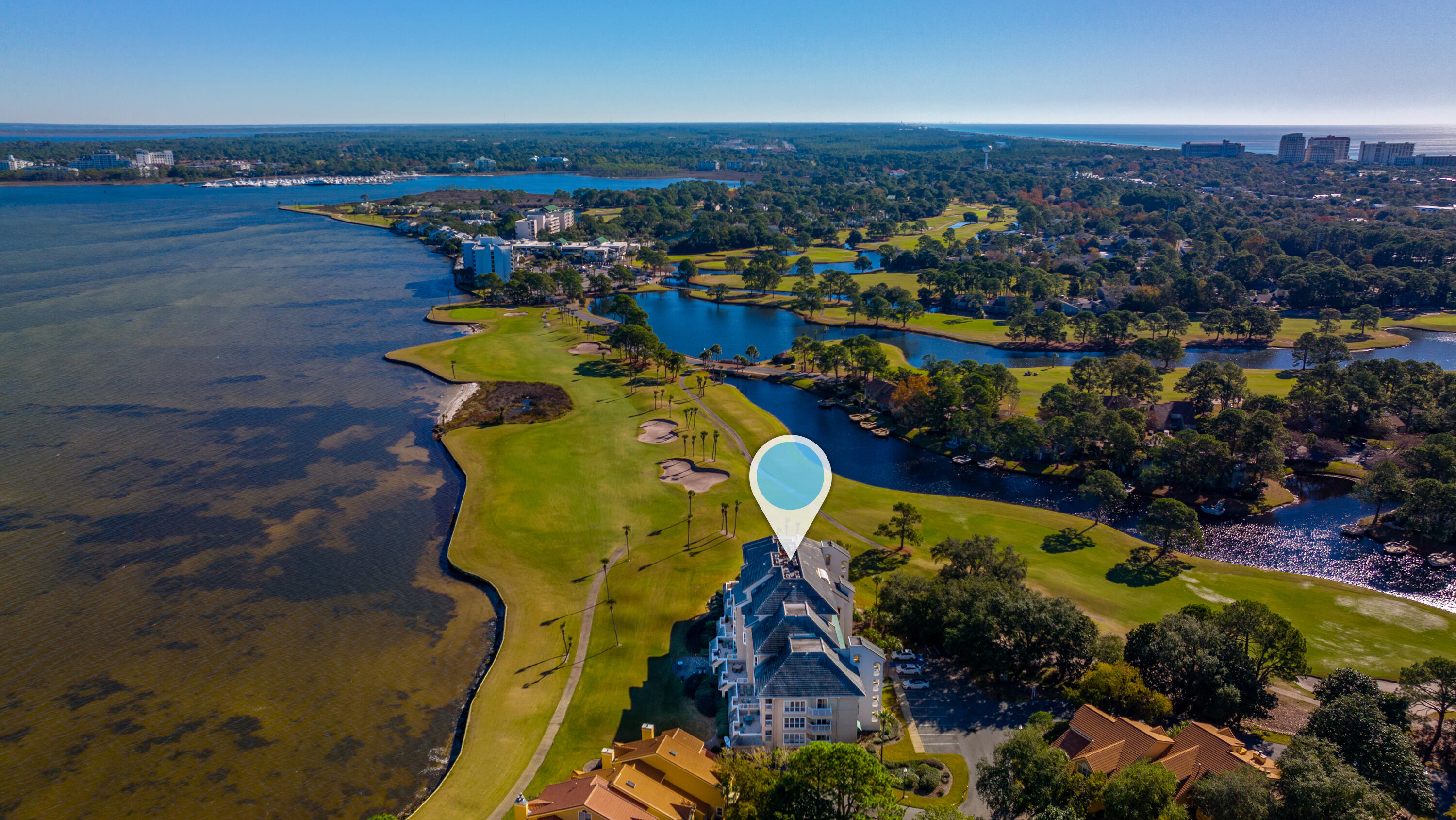PLAYERS CLUB ON THE BAY THE - Residential