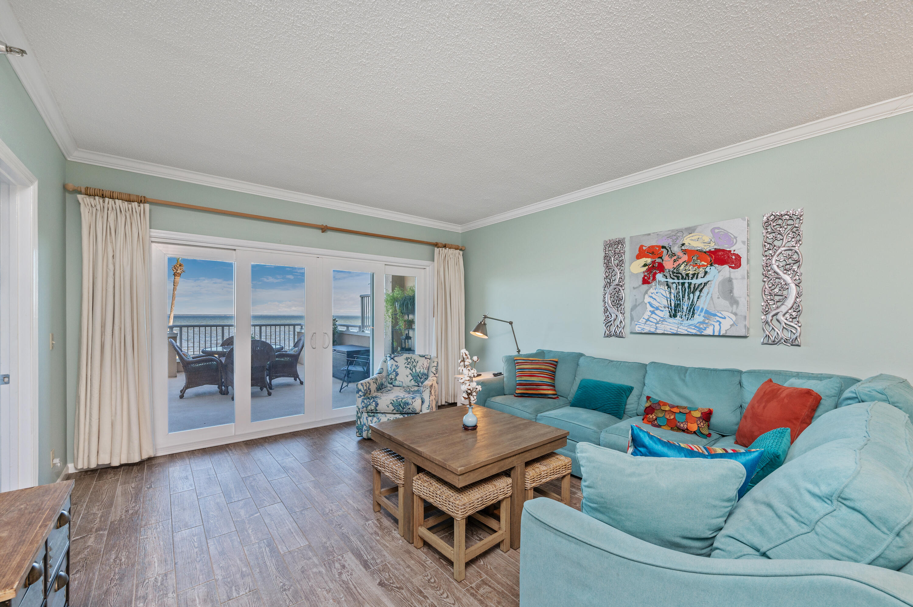 PLAYERS CLUB ON THE BAY THE - Residential