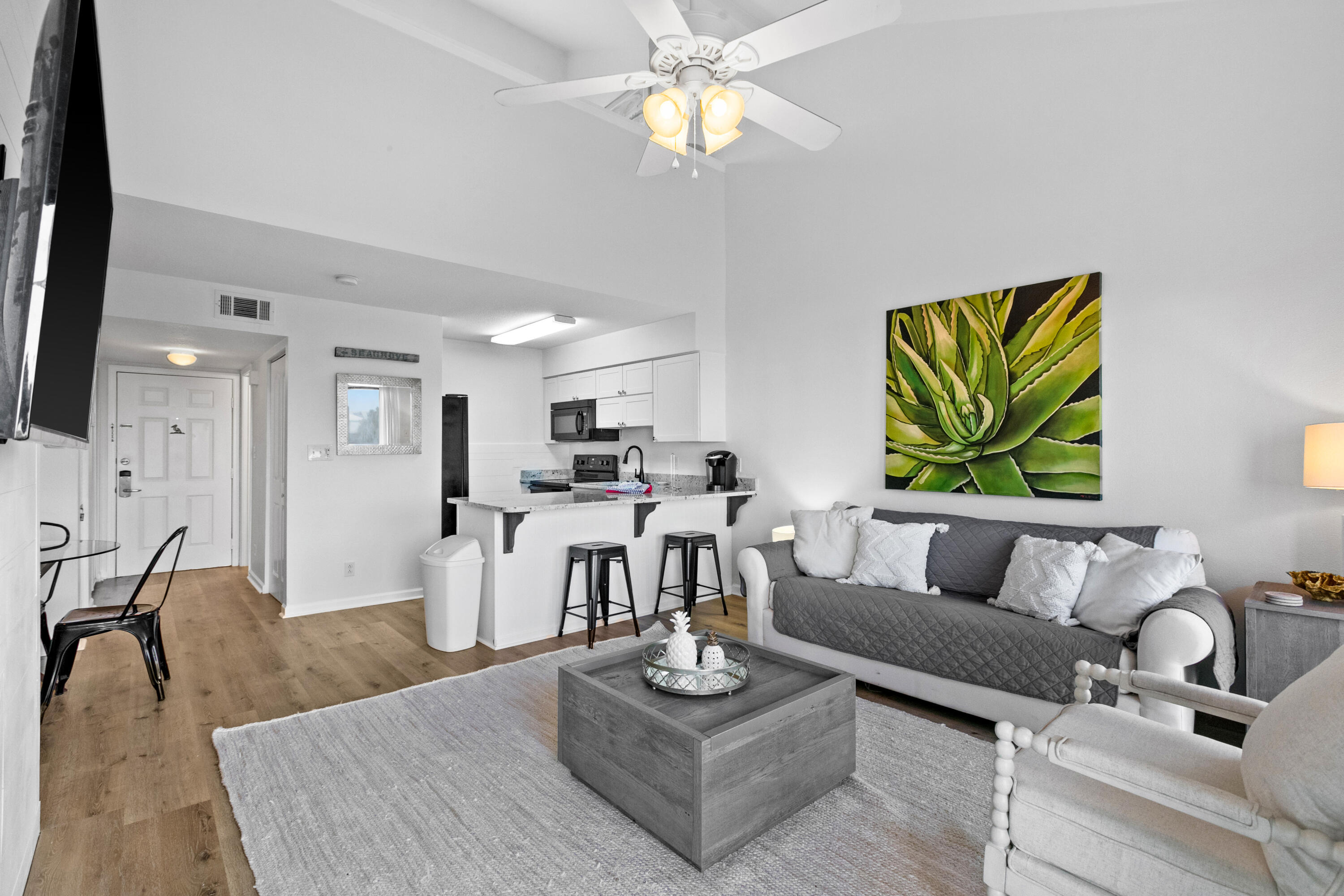 BEACHFRONT 2 PH 1 - Residential