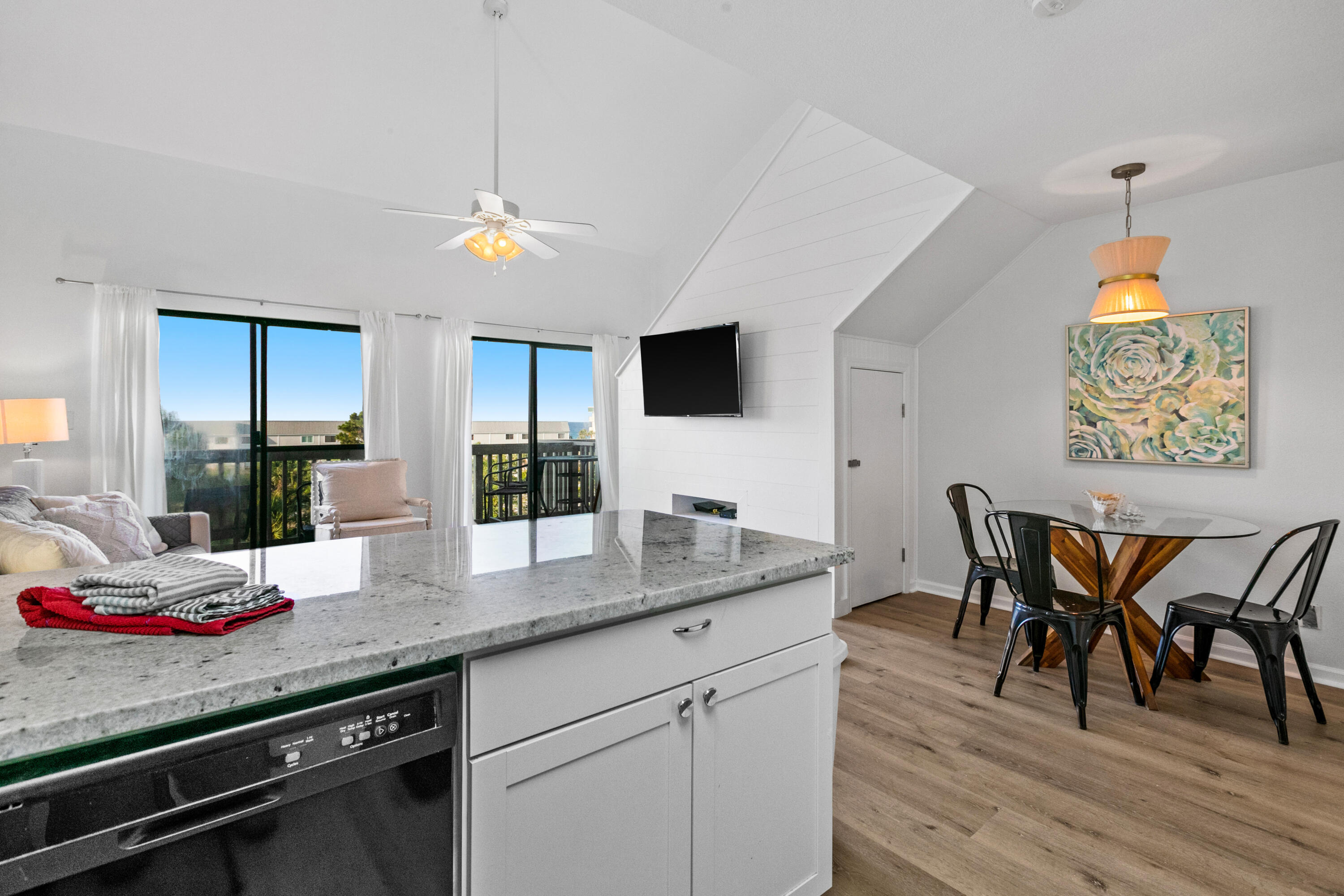 BEACHFRONT 2 PH 1 - Residential