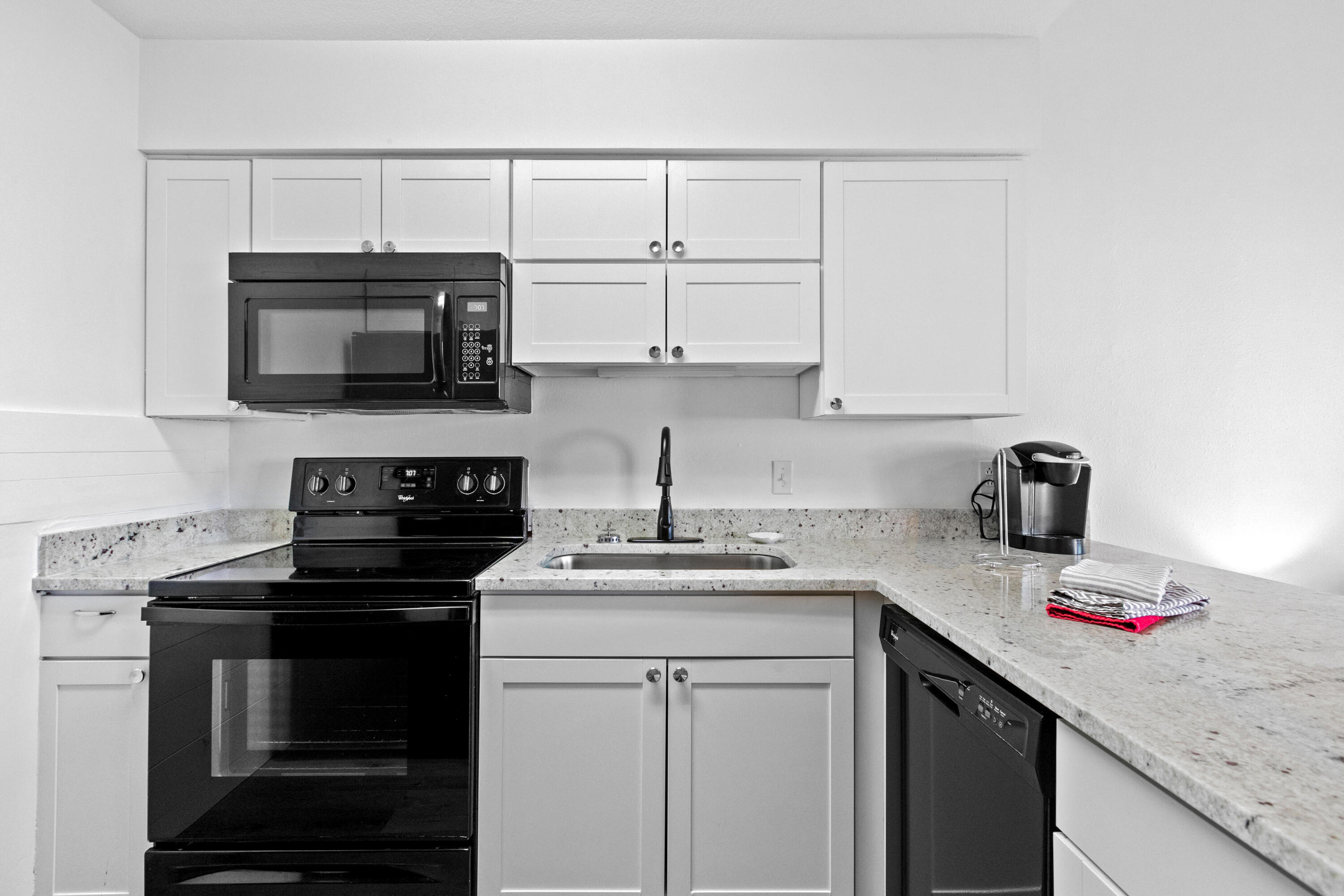 BEACHFRONT 2 PH 1 - Residential