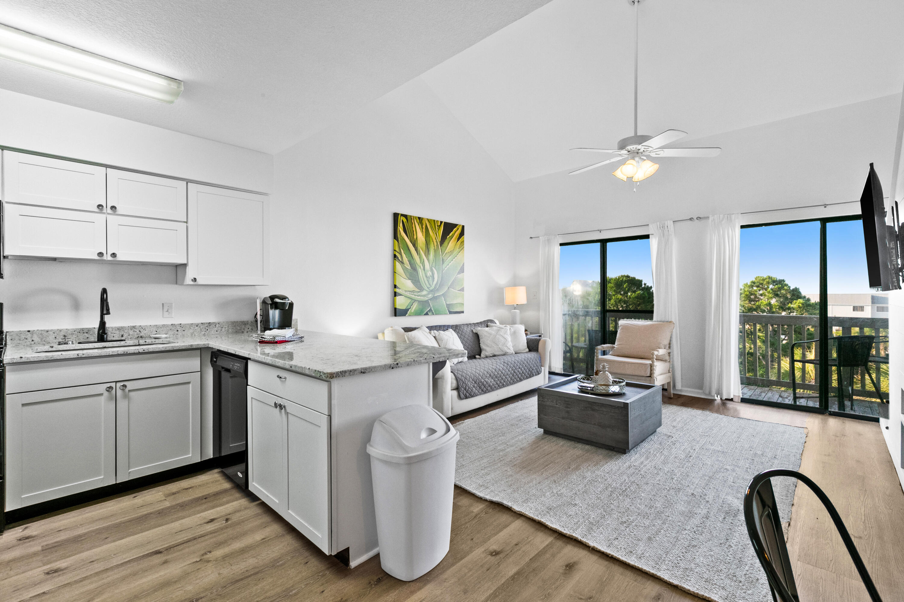 BEACHFRONT 2 PH 1 - Residential