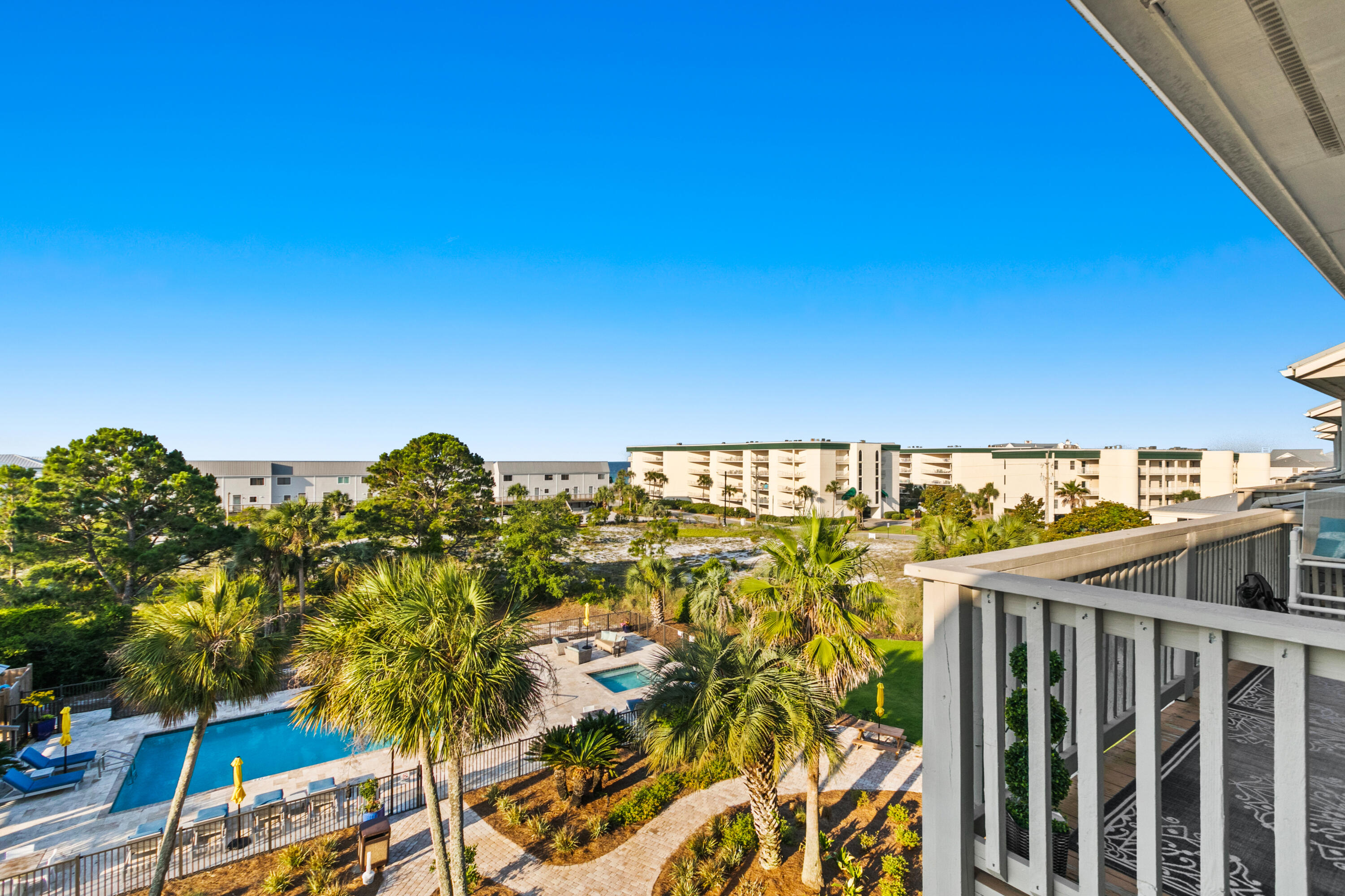 BEACHFRONT 2 PH 1 - Residential