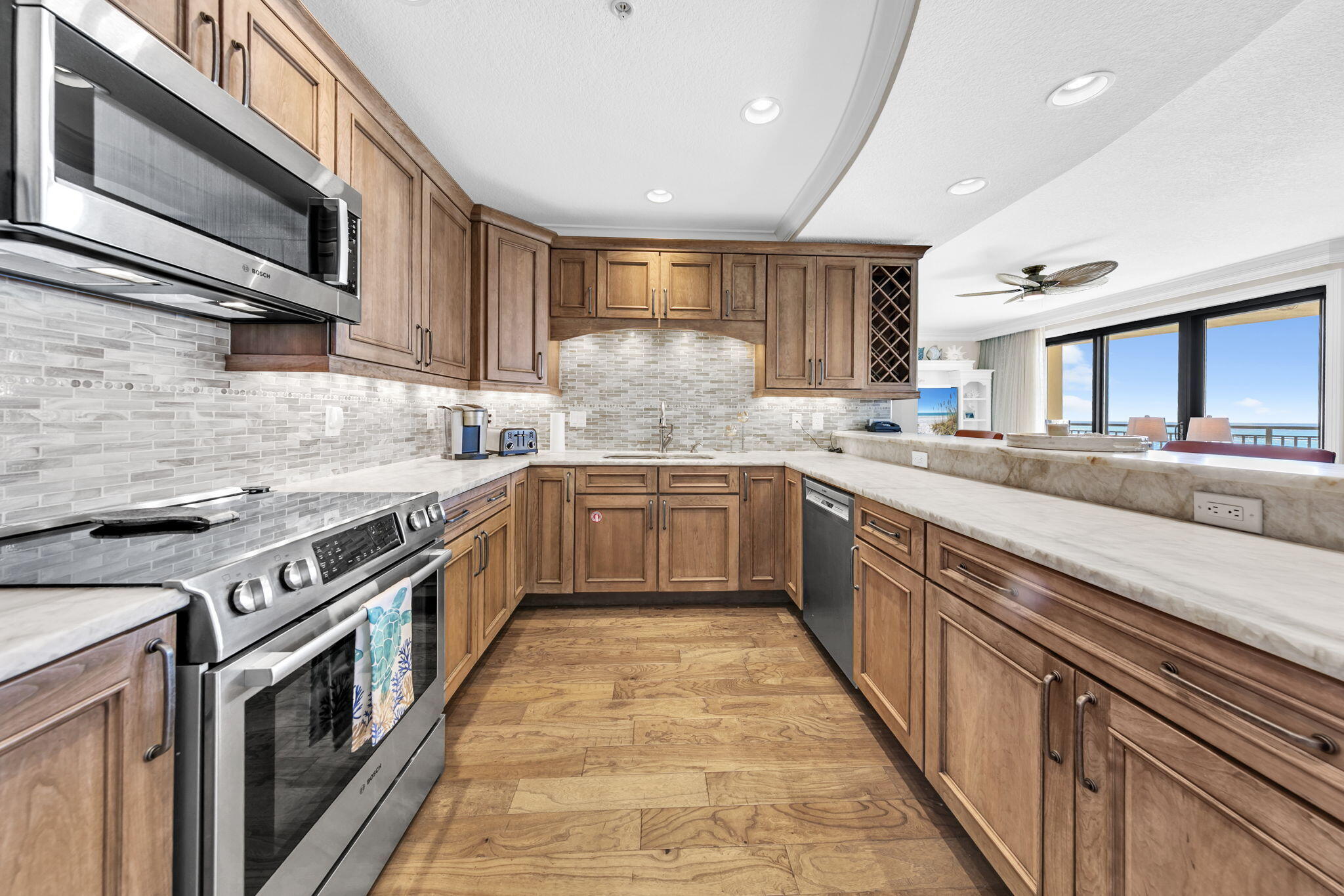 EMERALD GRANDE - Residential