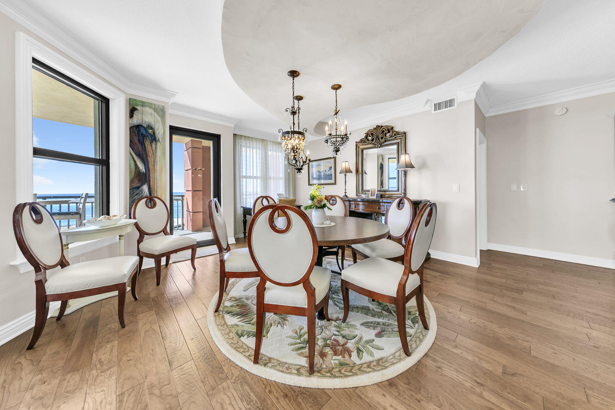 EMERALD GRANDE - Residential