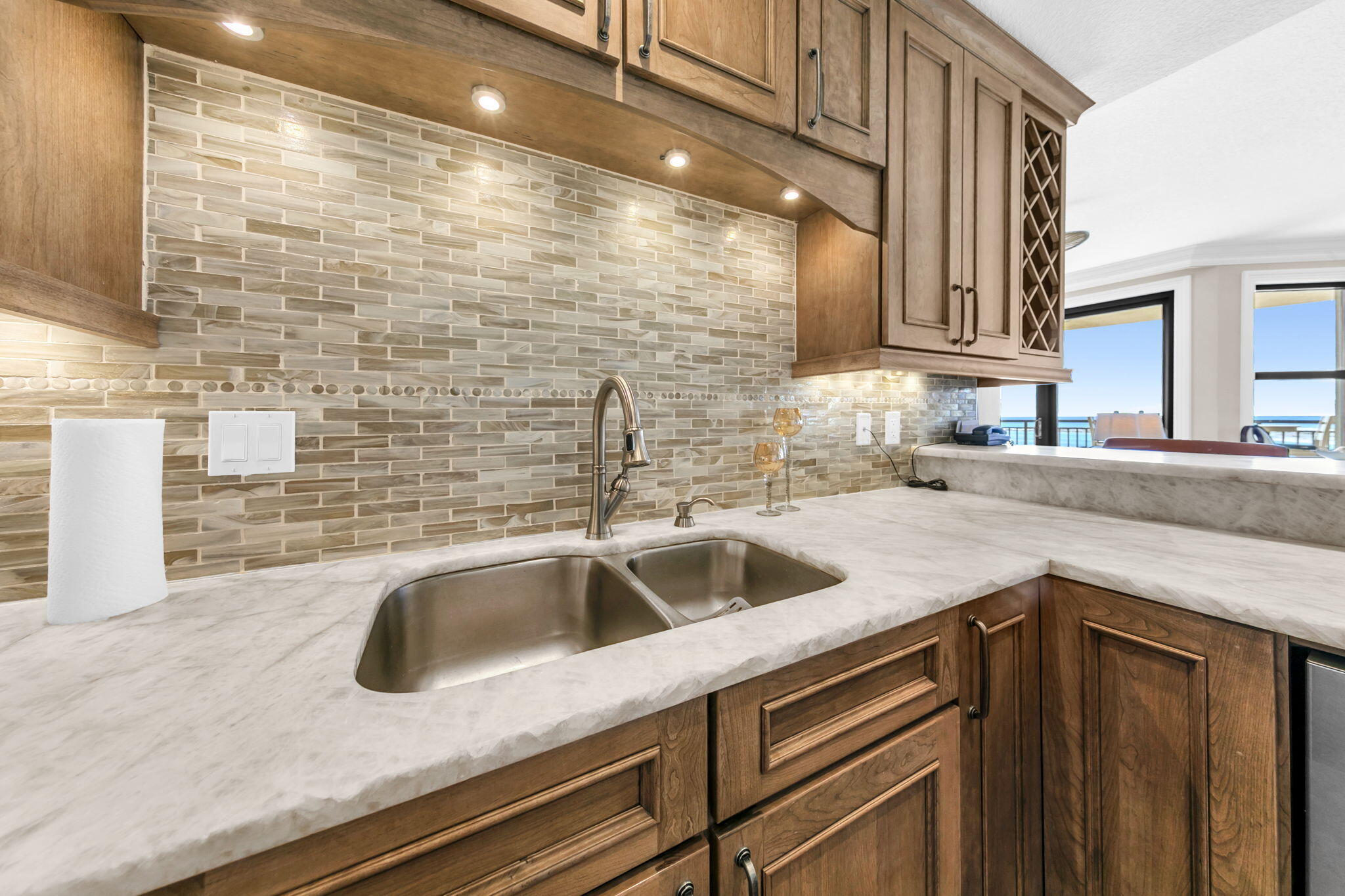 EMERALD GRANDE - Residential