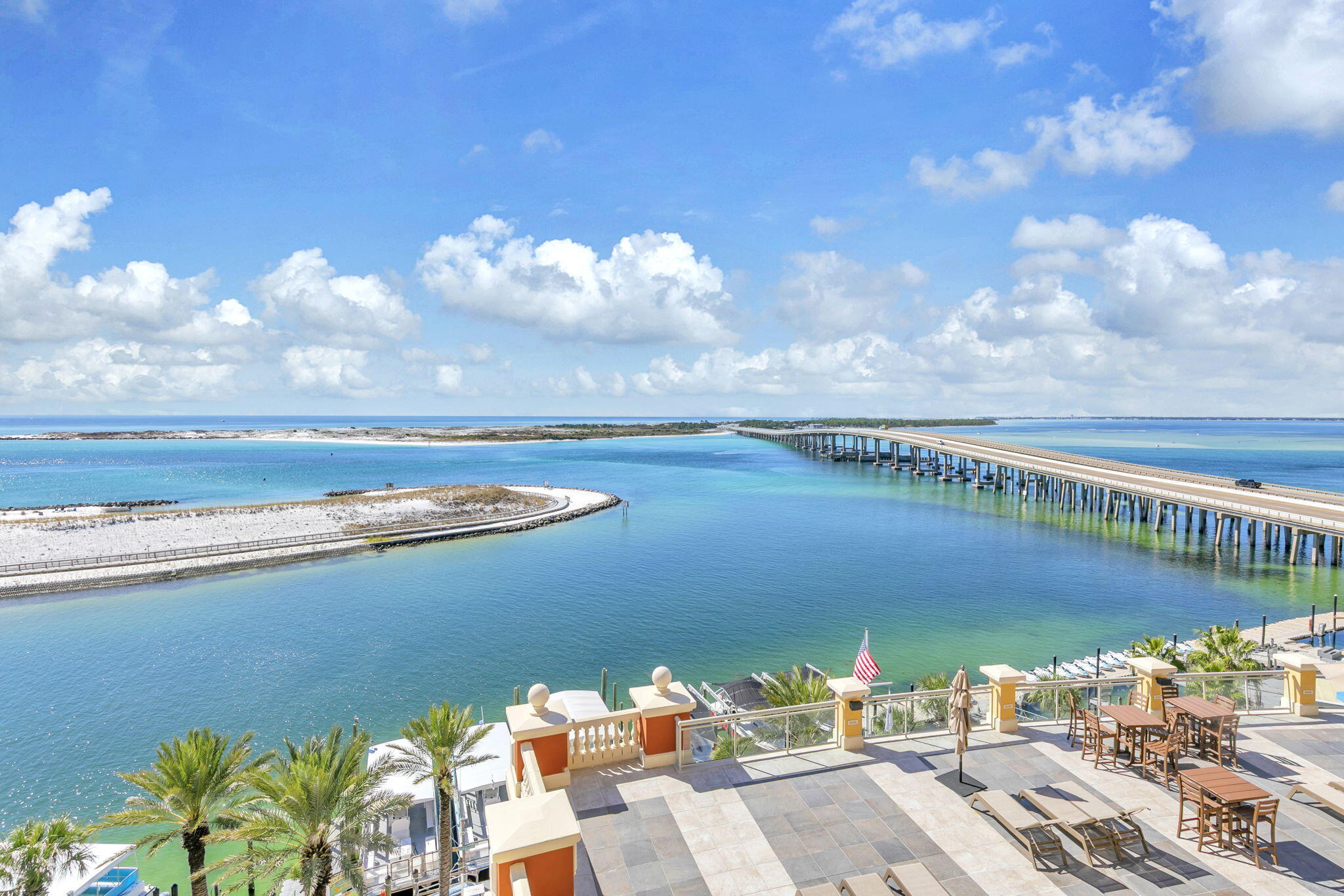 EMERALD GRANDE - Residential