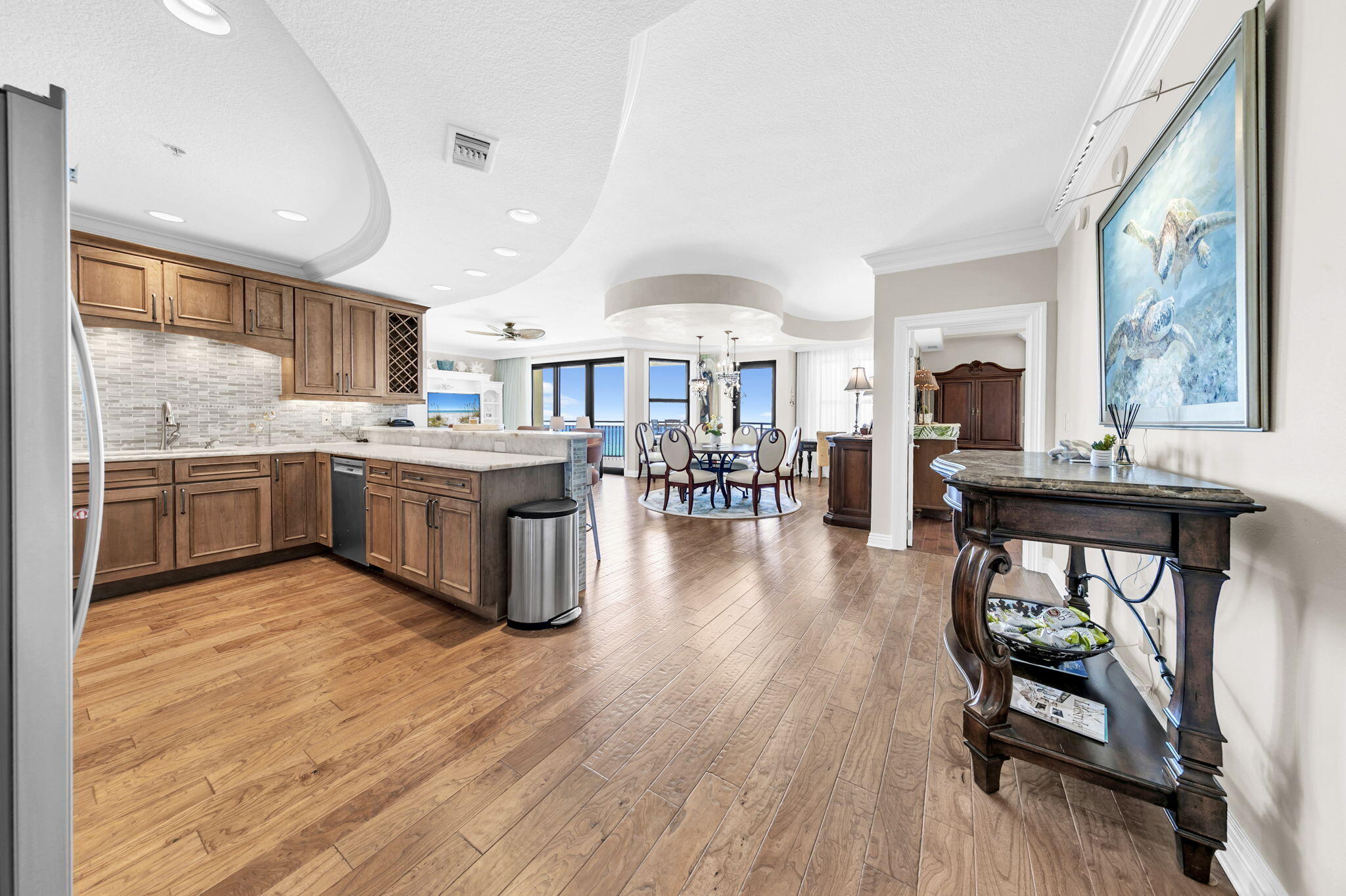 EMERALD GRANDE - Residential