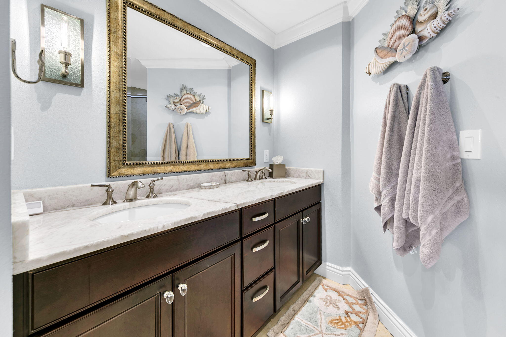 EMERALD GRANDE - Residential