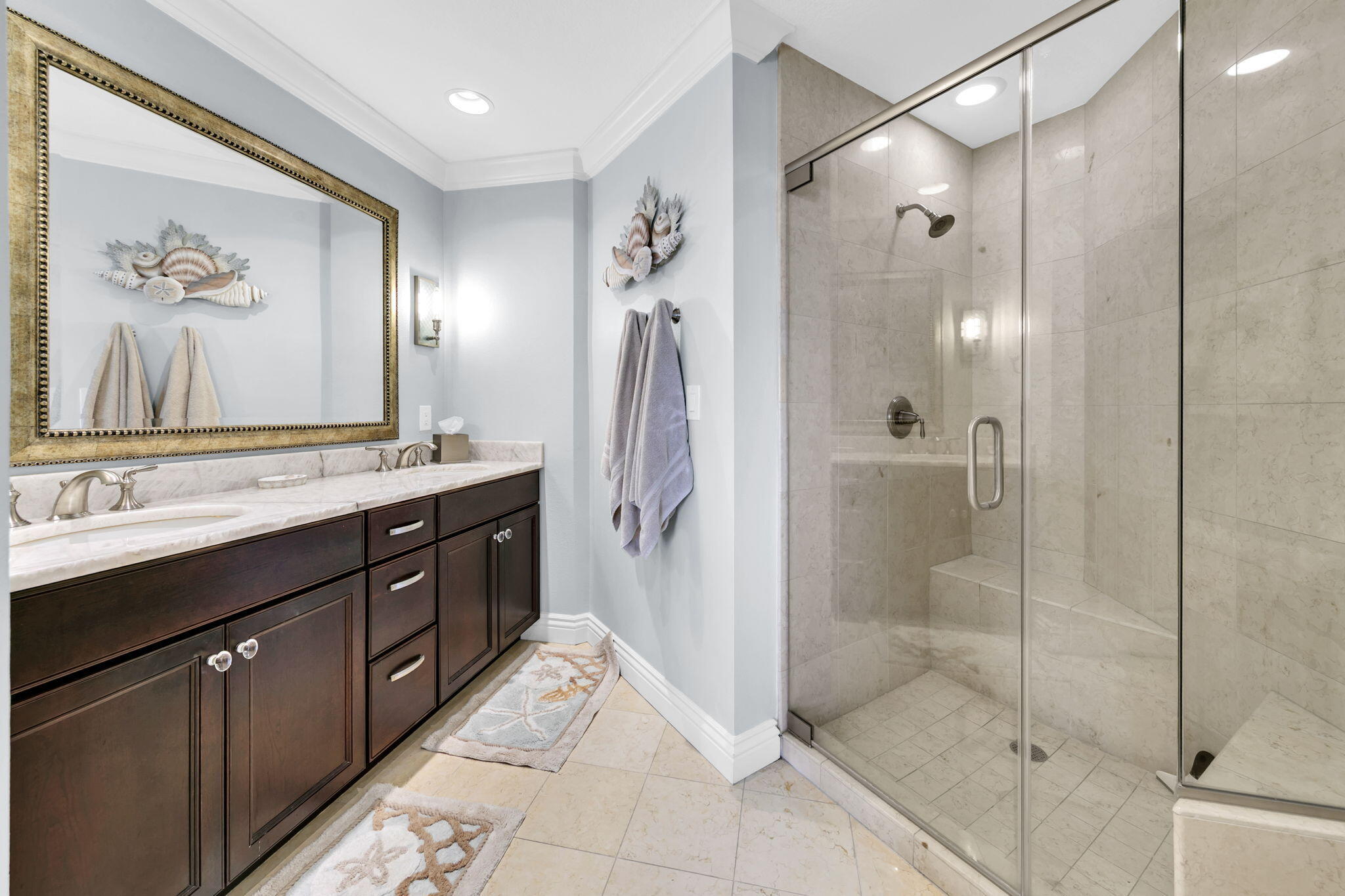 EMERALD GRANDE - Residential