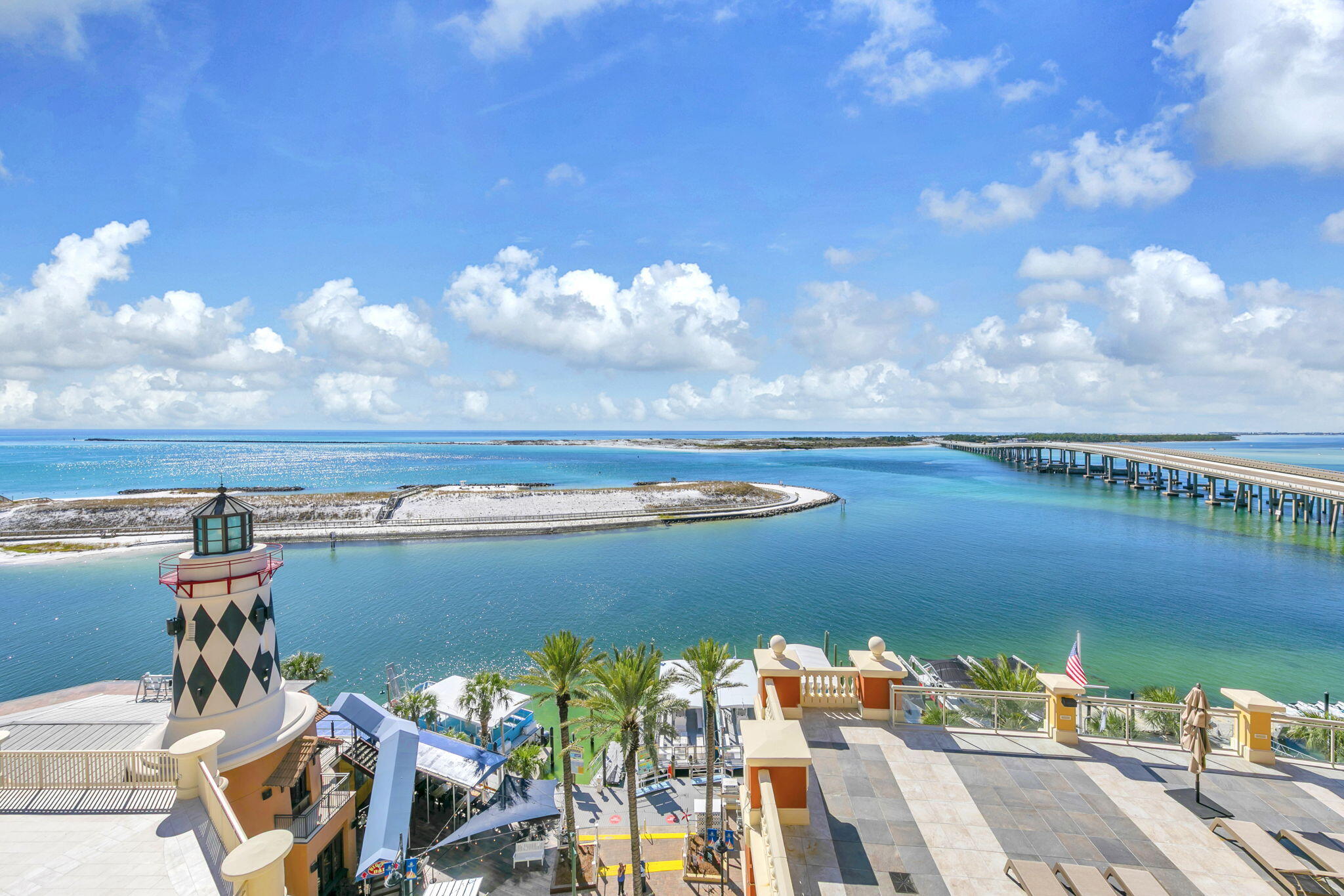 EMERALD GRANDE - Residential