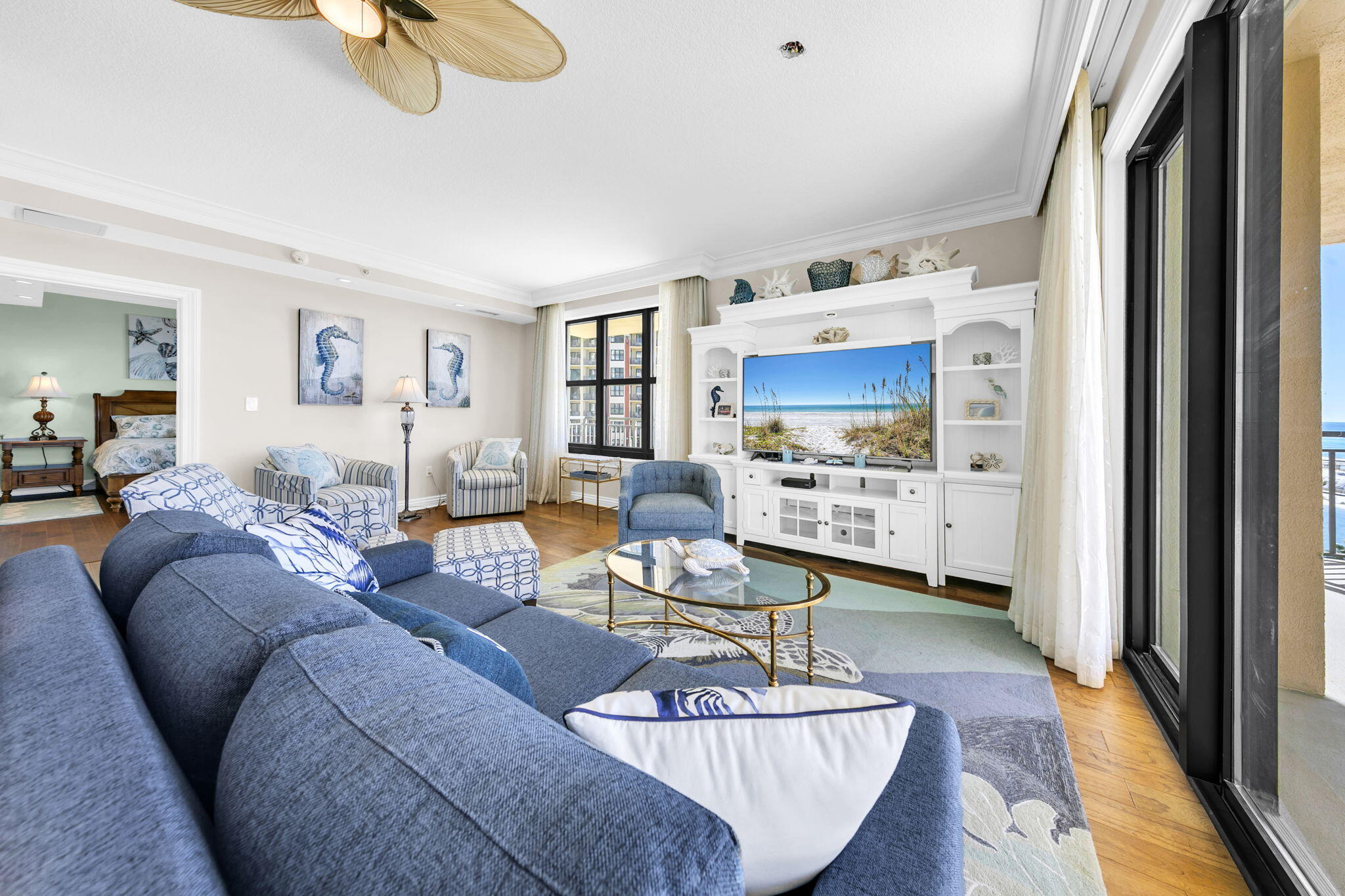 EMERALD GRANDE - Residential