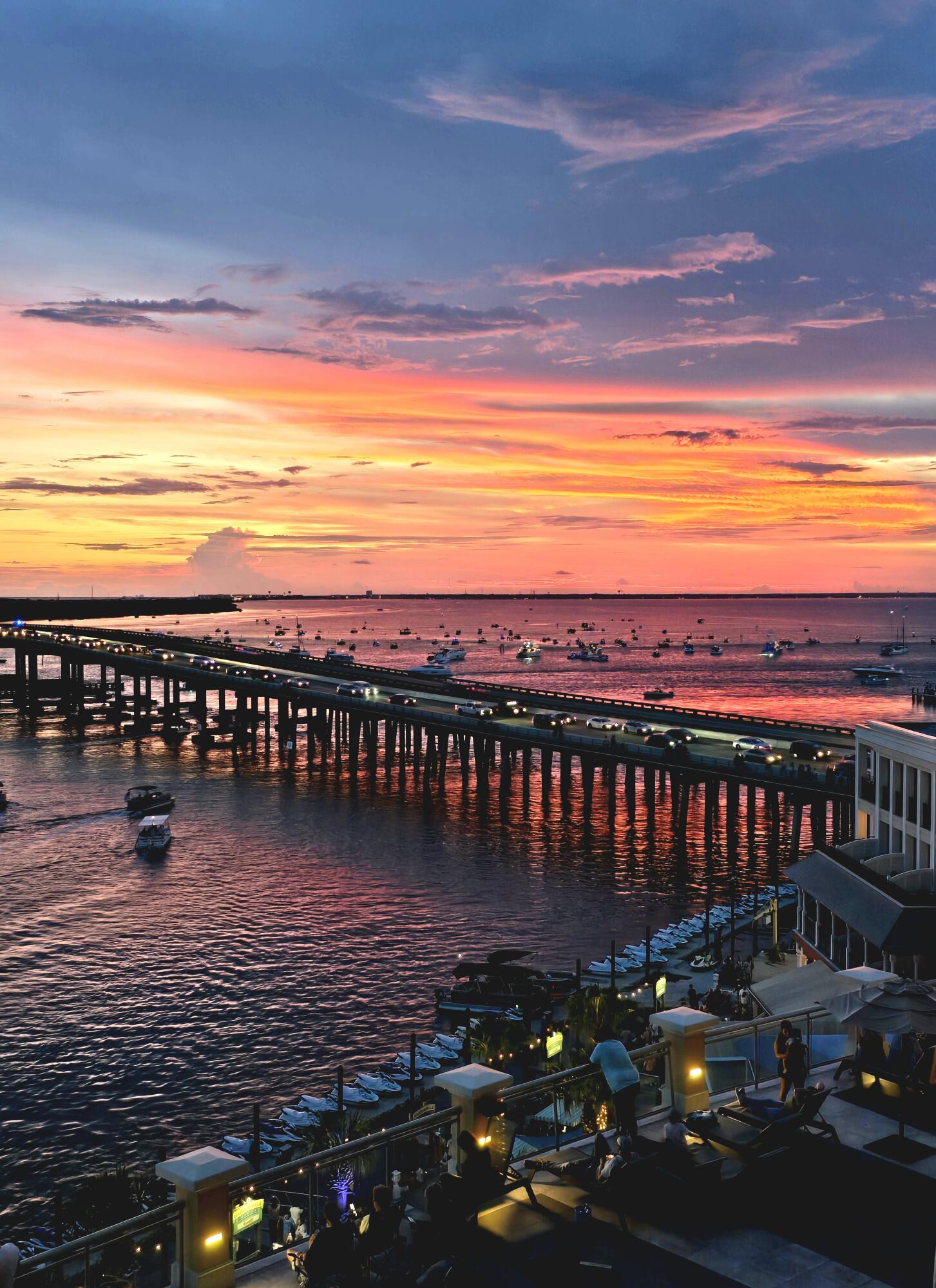 EMERALD GRANDE - Residential