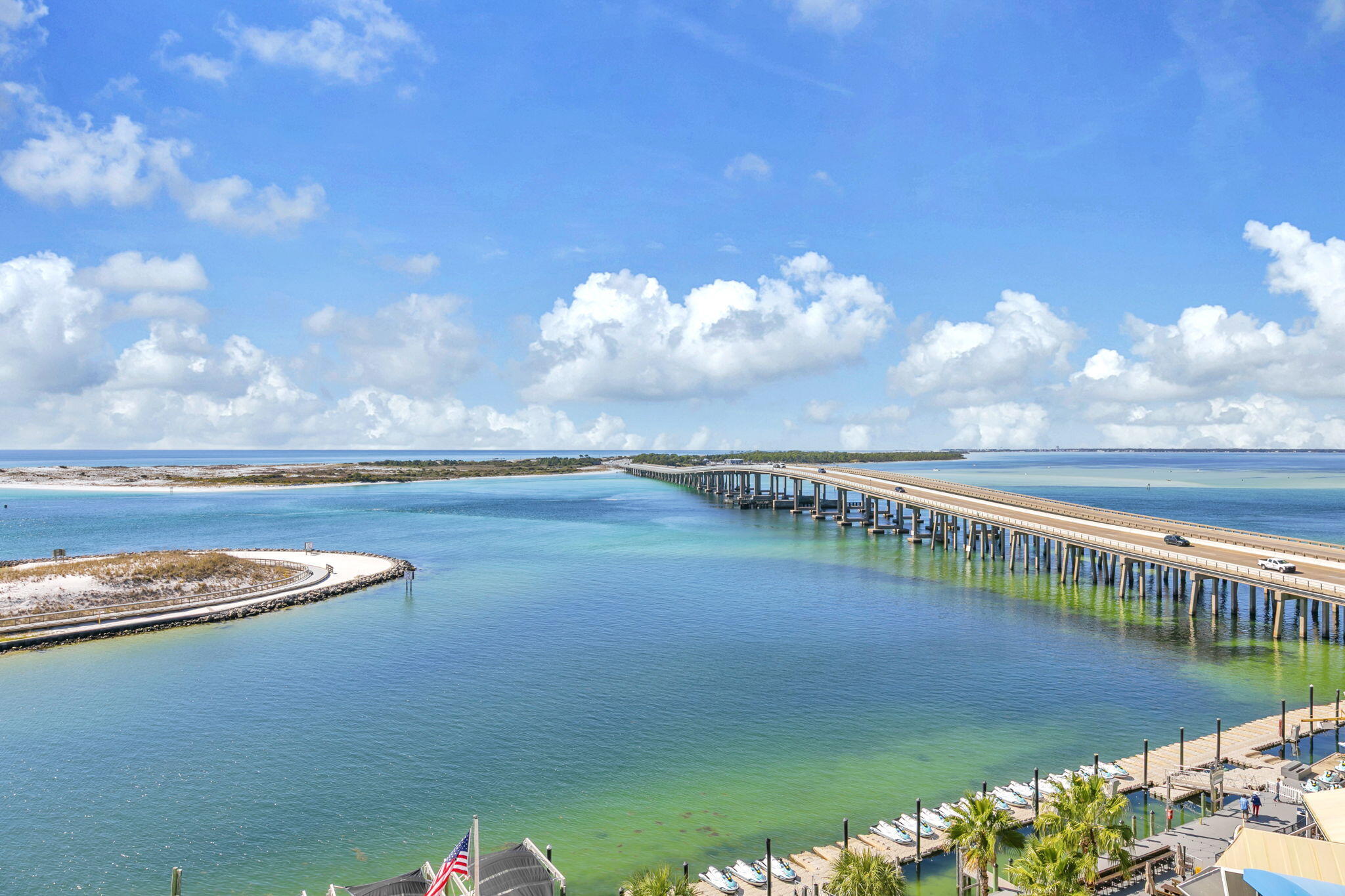 EMERALD GRANDE - Residential