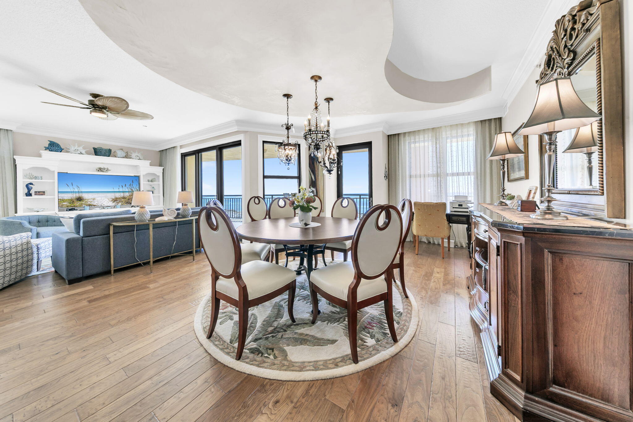 EMERALD GRANDE - Residential