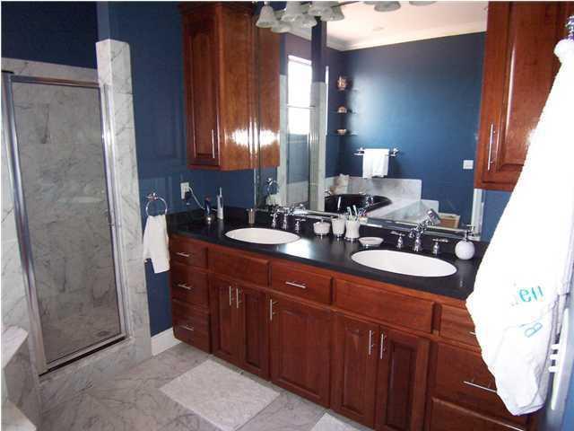 EMERALD LAKES PH 3 - Residential Lease