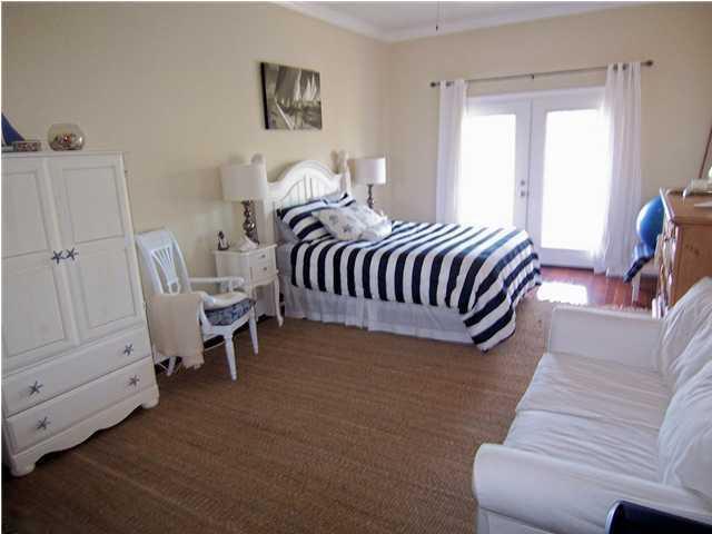 EMERALD LAKES PH 3 - Residential Lease