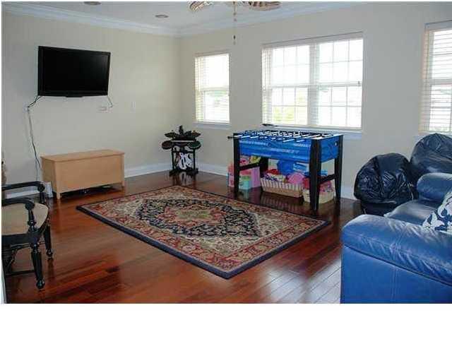 EMERALD LAKES PH 3 - Residential Lease