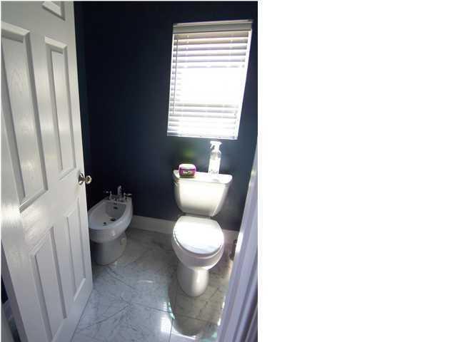 EMERALD LAKES PH 3 - Residential Lease