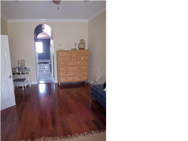 EMERALD LAKES PH 3 - Residential Lease