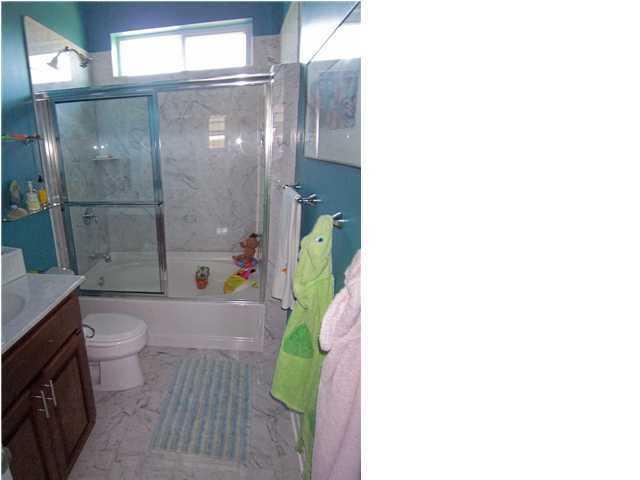 EMERALD LAKES PH 3 - Residential Lease