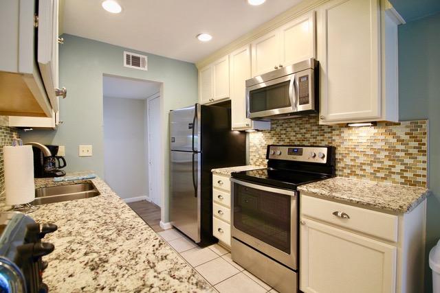 SEASCAPE CONDO GARDEN VILLA - Residential