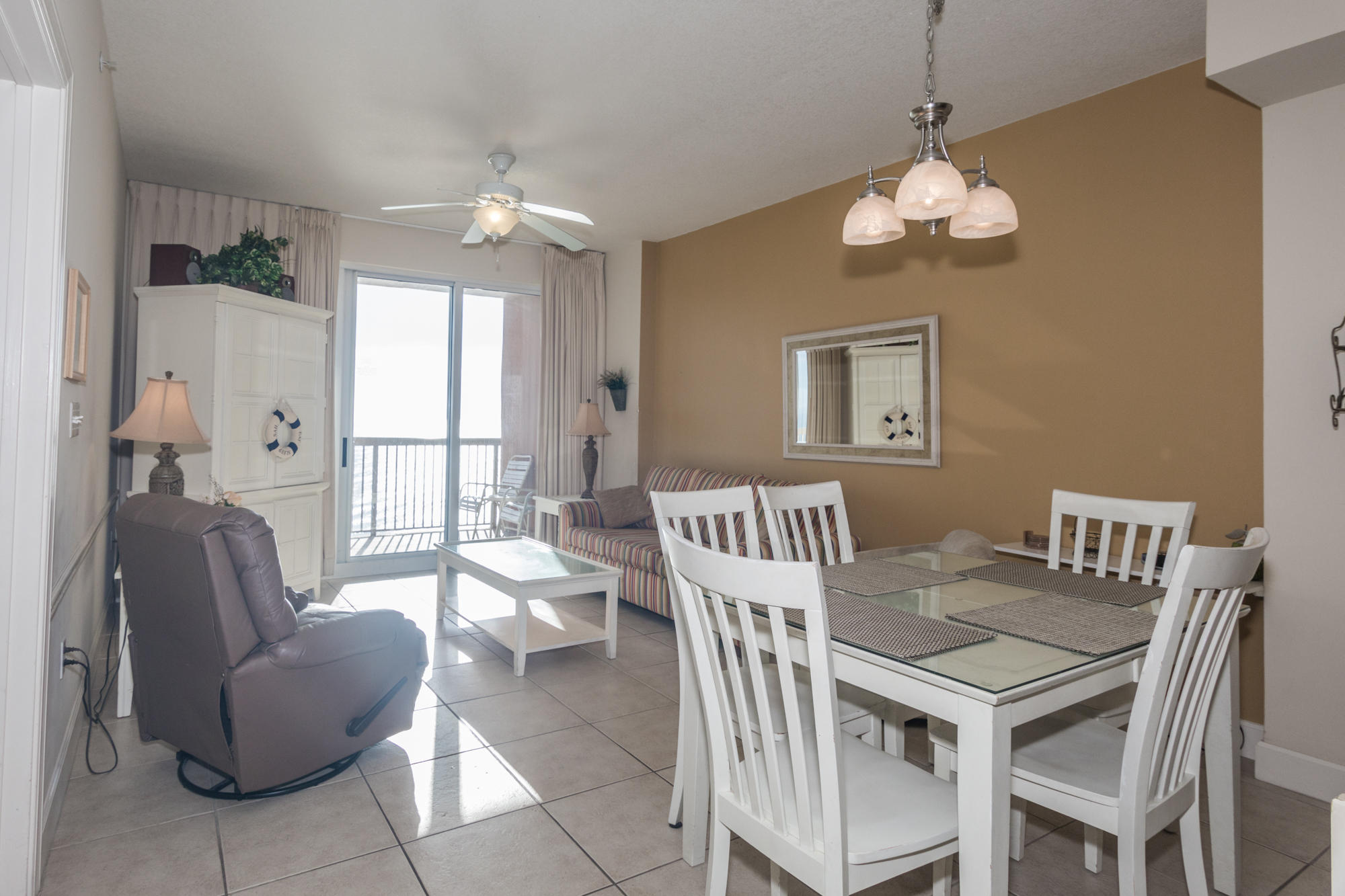 SUNRISE BEACH - Residential