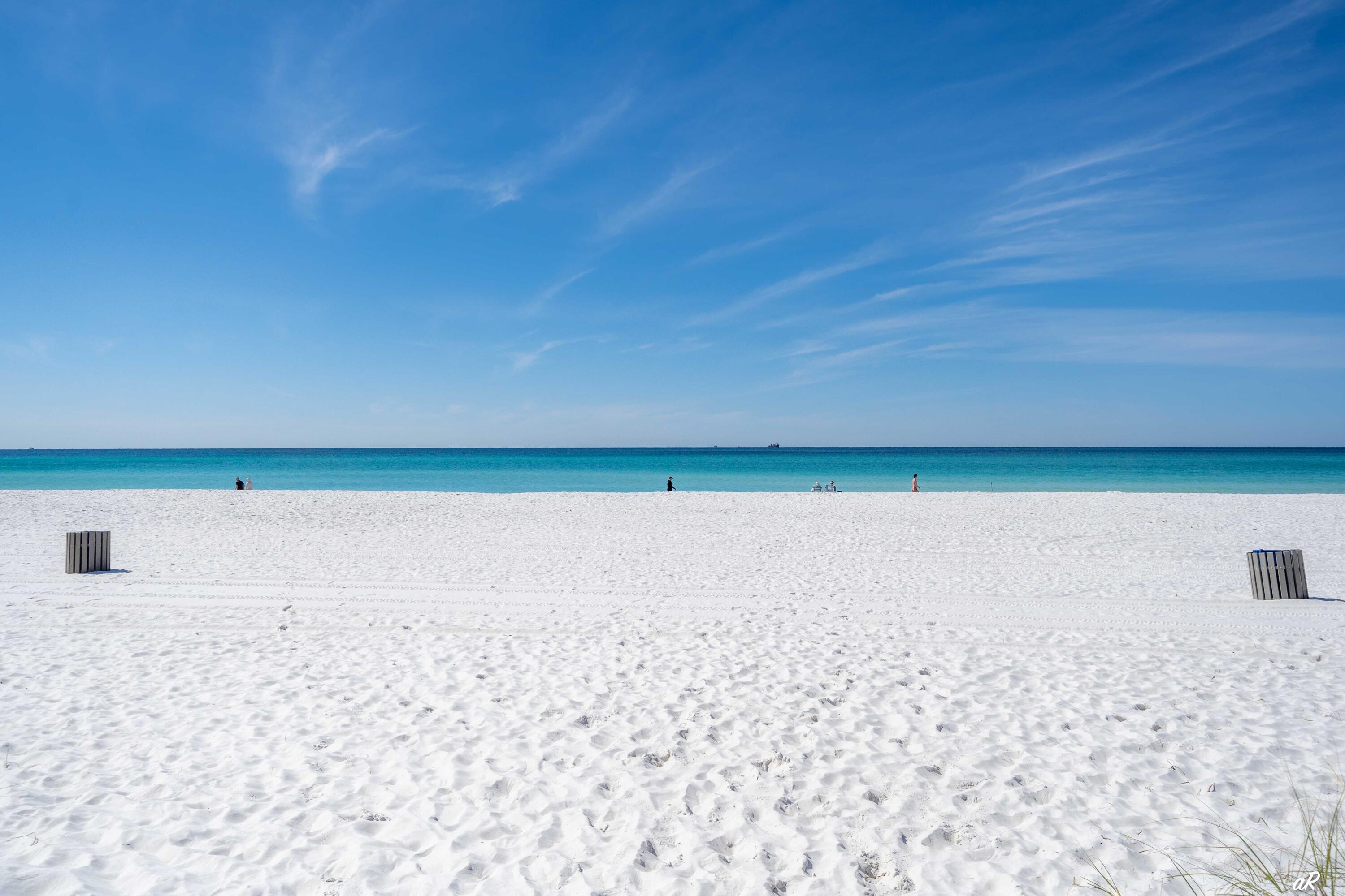 HOLIDAY BEACH UNIT 06 - Residential