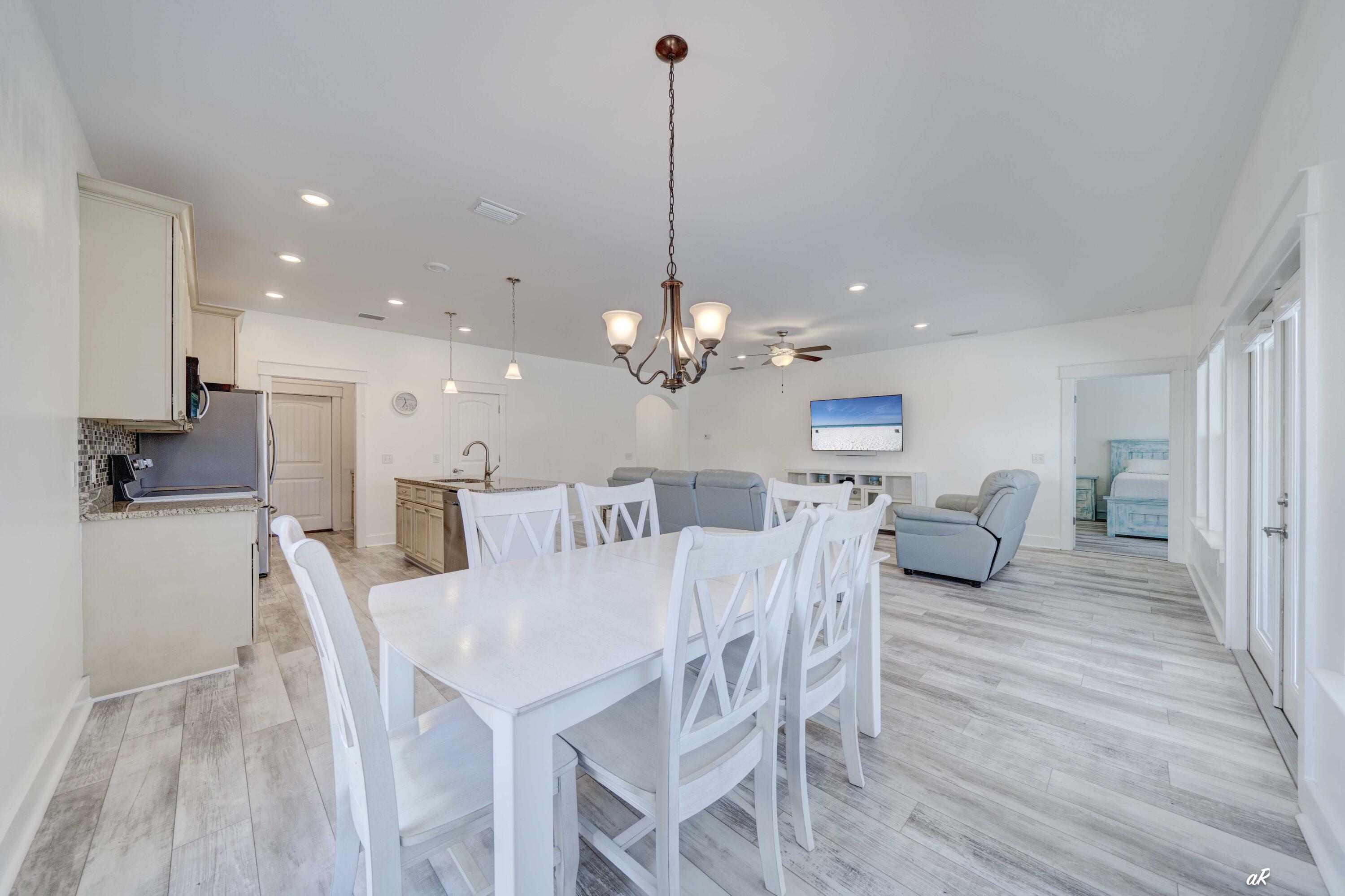 HOLIDAY BEACH UNIT 06 - Residential