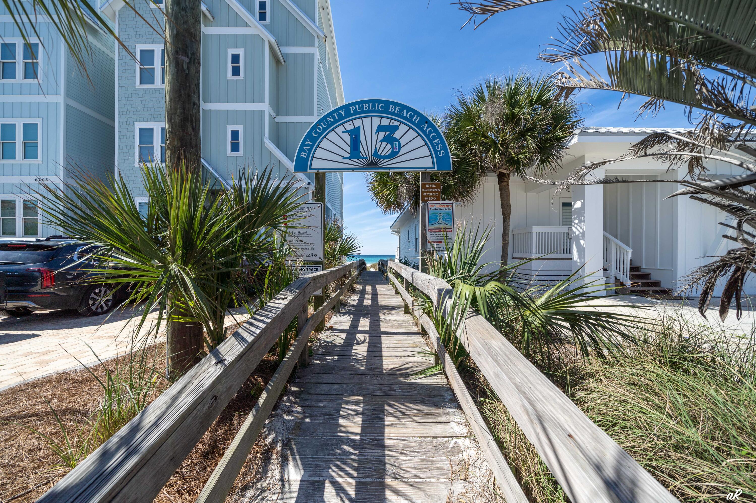 HOLIDAY BEACH UNIT 06 - Residential