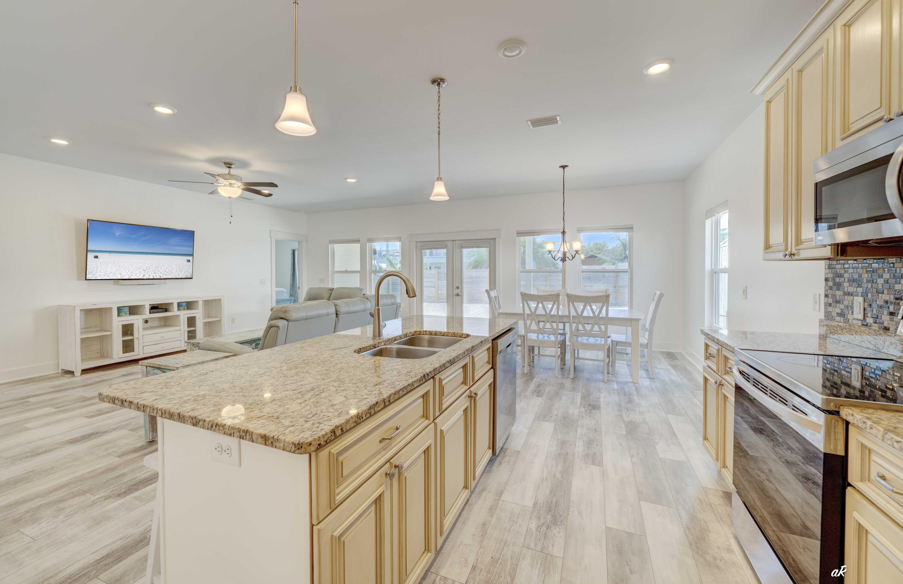 HOLIDAY BEACH UNIT 06 - Residential