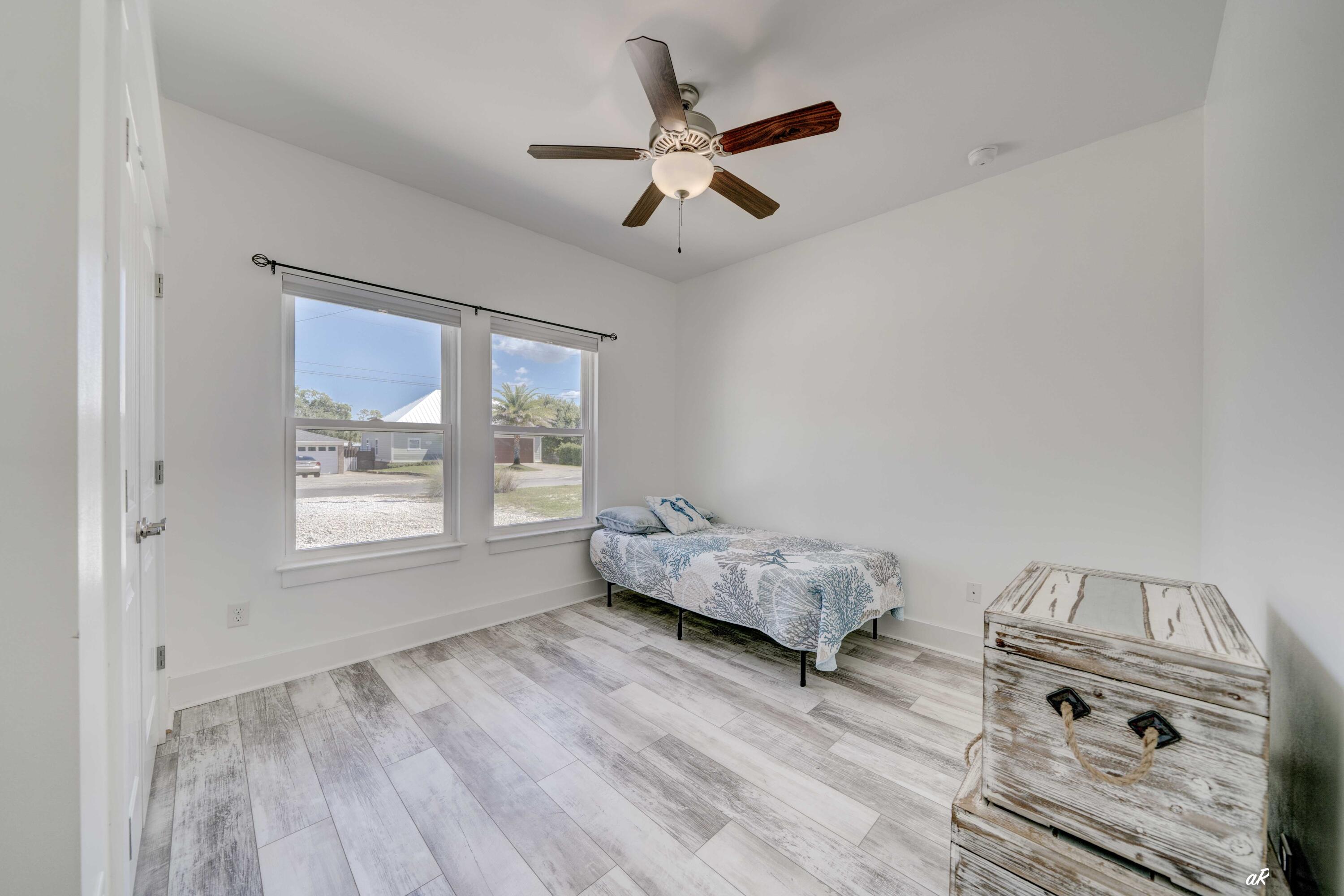 HOLIDAY BEACH UNIT 06 - Residential