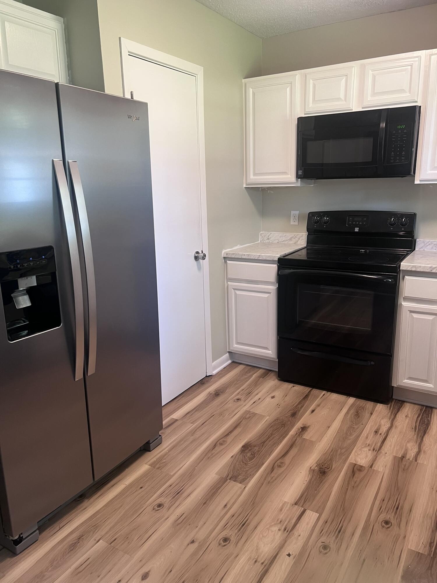 ADAMS POWELL - Residential Lease