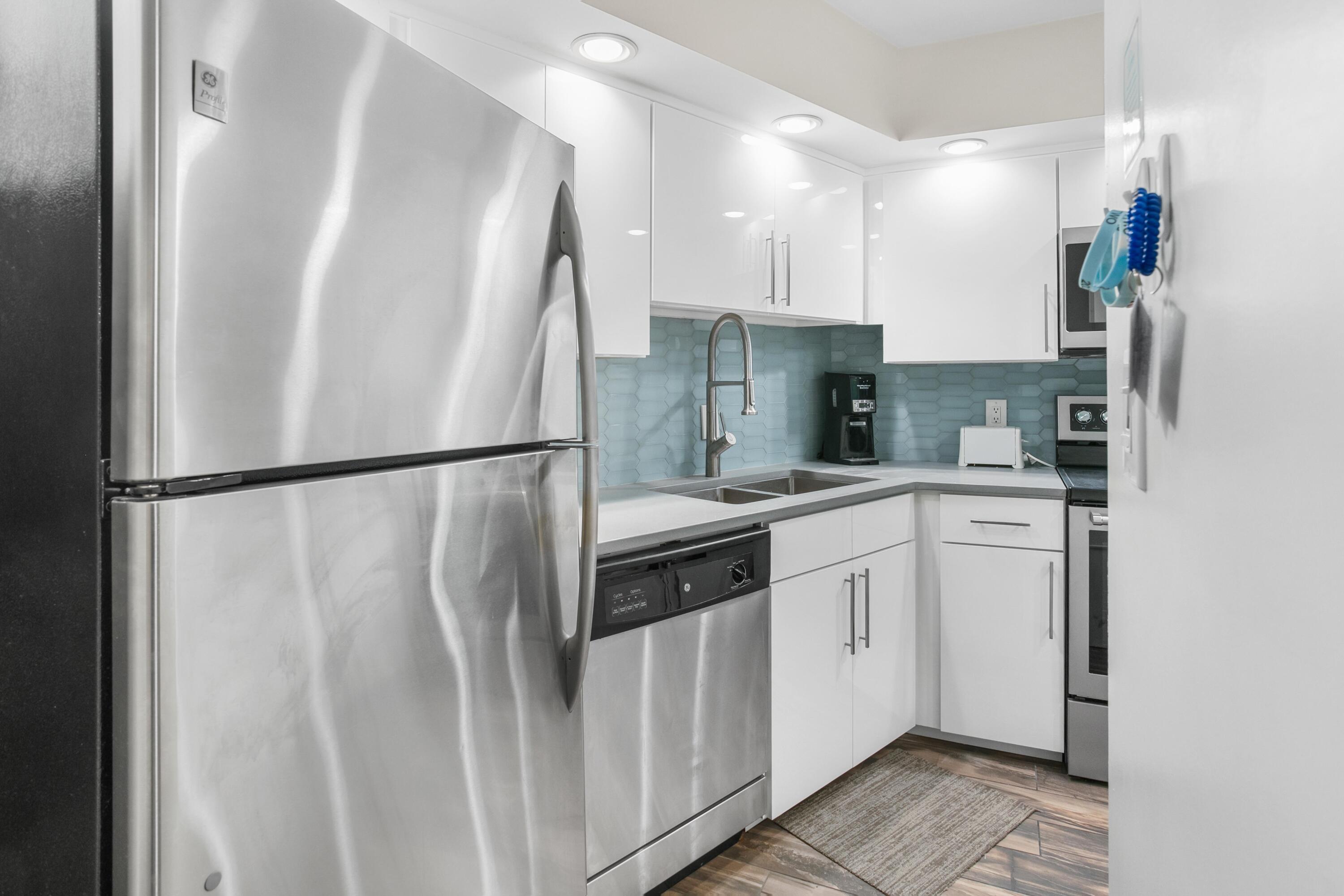 BEACHSIDE TWO - Residential