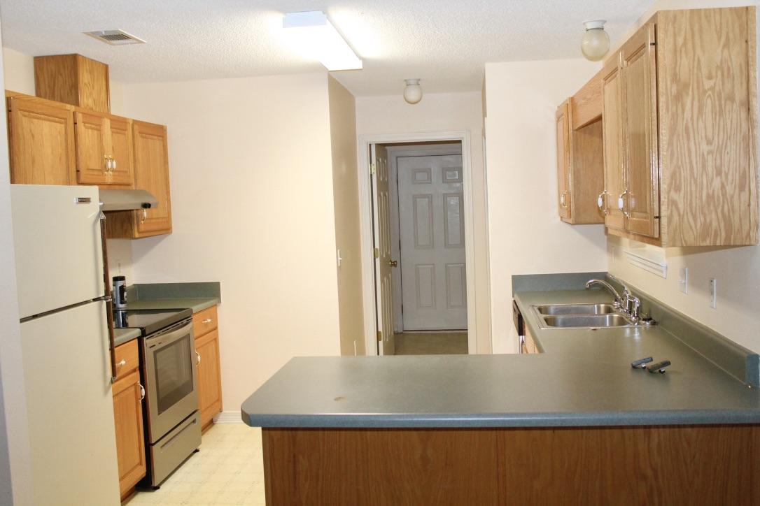 TEN LAKE ESTATES UNIT 4 - Residential