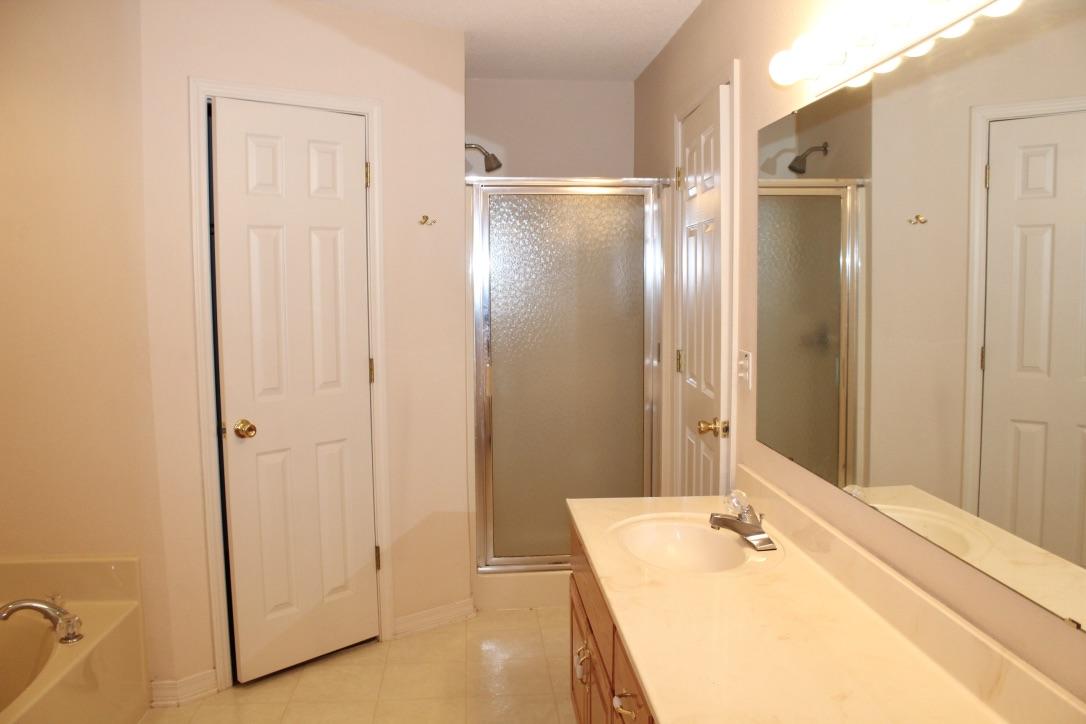 TEN LAKE ESTATES UNIT 4 - Residential