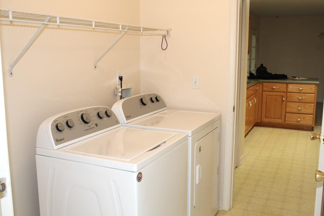 TEN LAKE ESTATES UNIT 4 - Residential