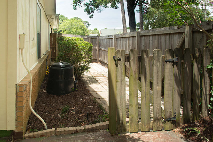 MARY ESTHER MANOR - Residential