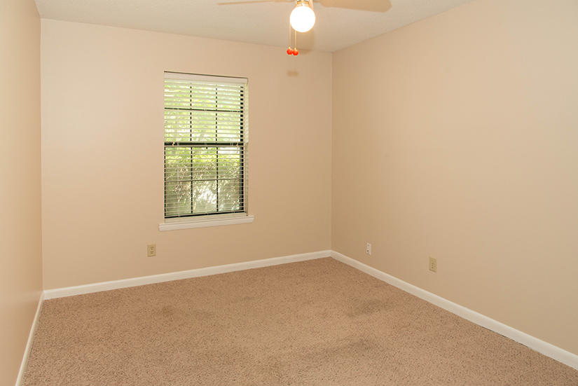 MARY ESTHER MANOR - Residential