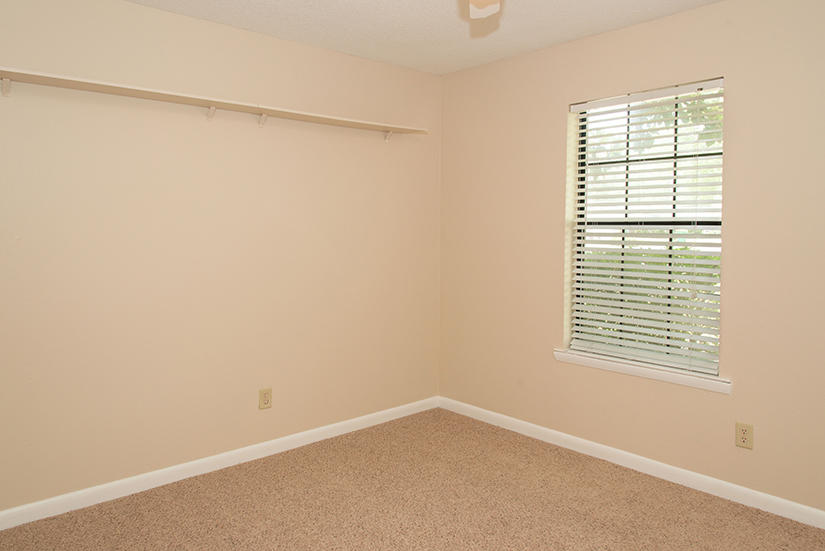 MARY ESTHER MANOR - Residential