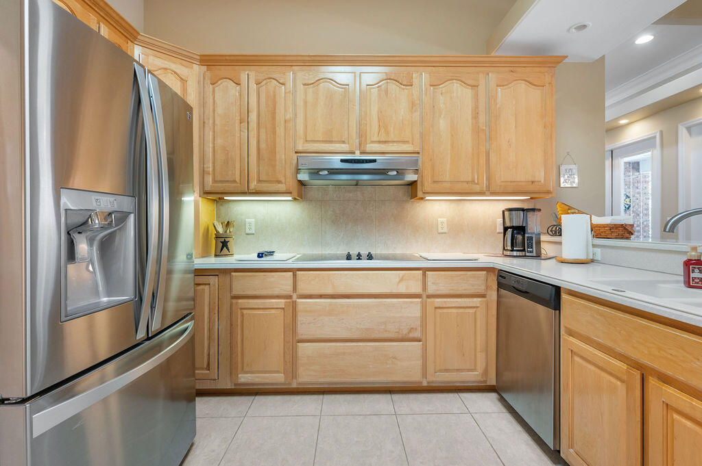 BAYSHORE PLACE PH 1 - Residential