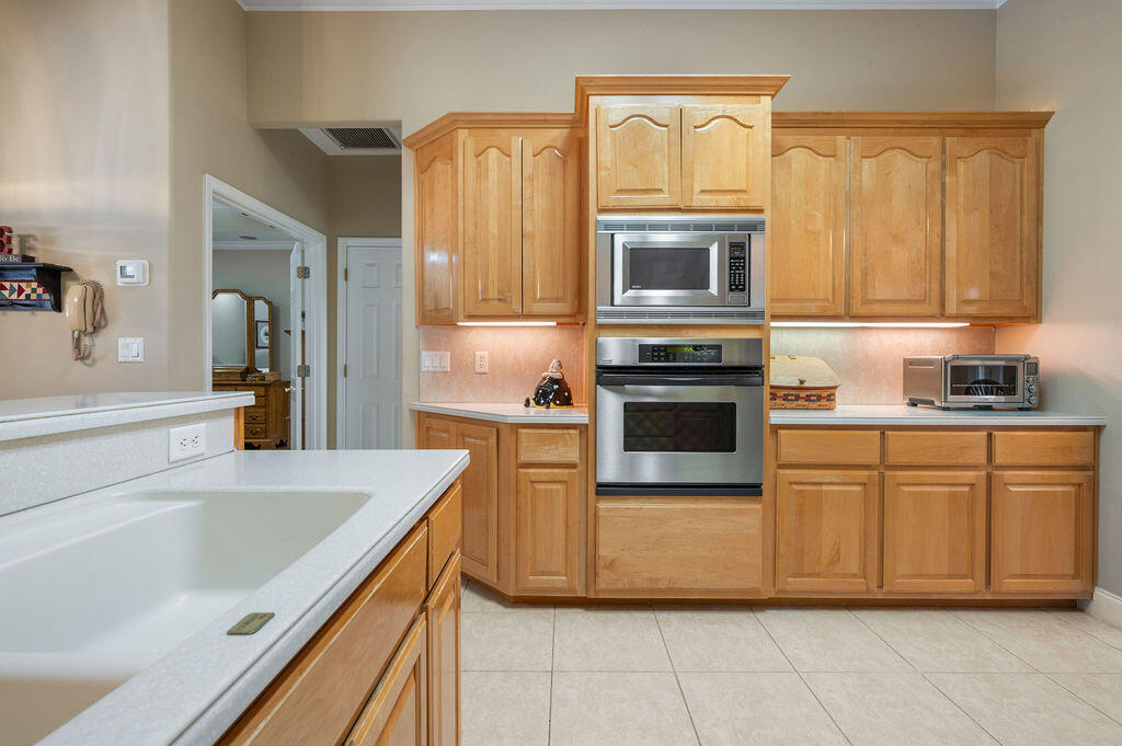 BAYSHORE PLACE PH 1 - Residential