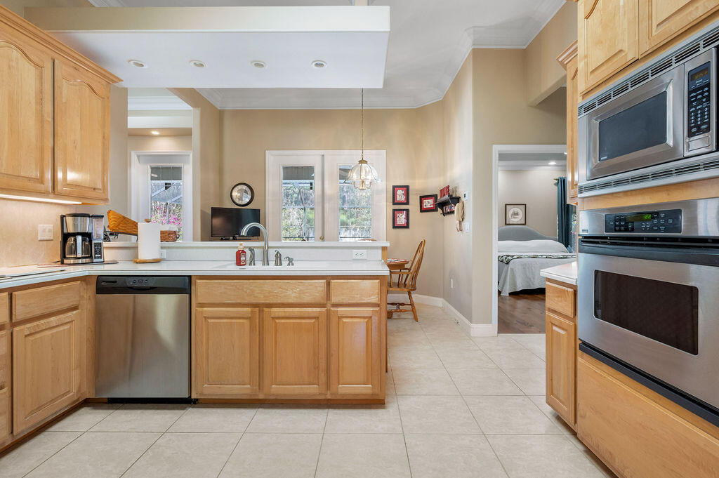 BAYSHORE PLACE PH 1 - Residential