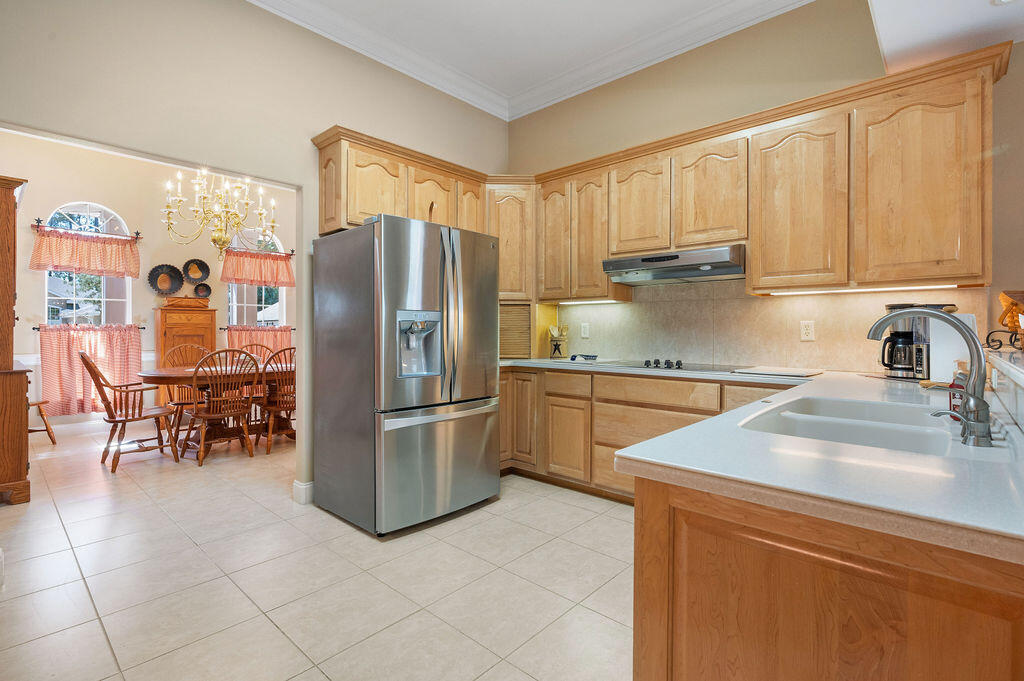 BAYSHORE PLACE PH 1 - Residential