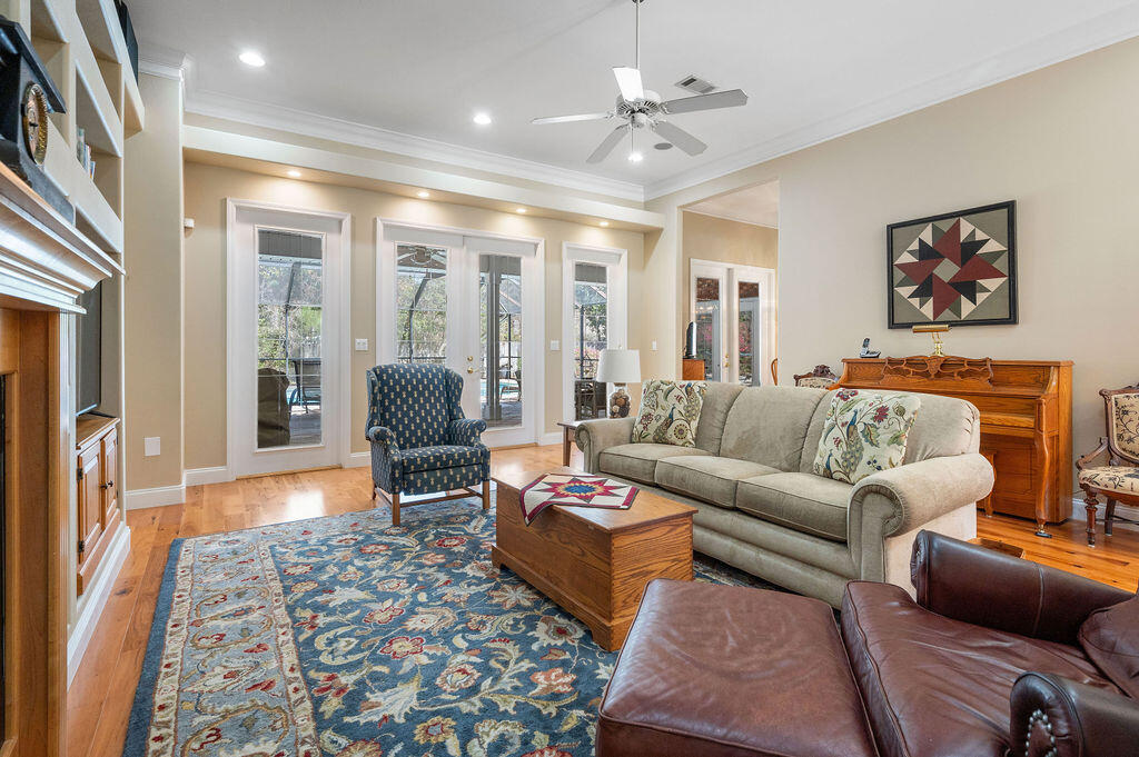 BAYSHORE PLACE PH 1 - Residential
