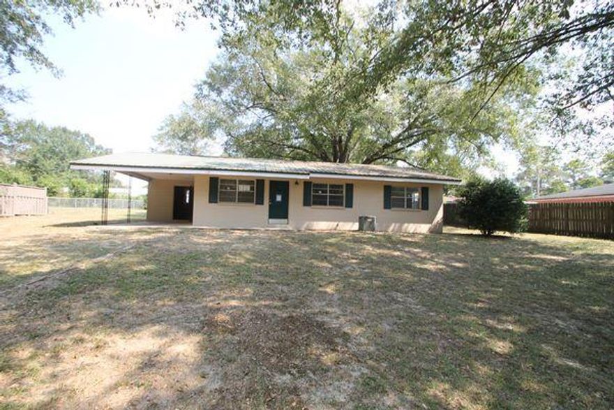 REO Now available this 3 bedroom, 1 bath concrete block home is located in the quiet Paxton community, just a few blocks from Paxton School and beautiful Lake Jackson. The property offers a metal roof, large kitchen with plenty of cabinet space, separate dining area, and spacious bedrooms. The home sits on a level .34 acre lot with a fenced backyard and attached carport.With some cosmetic updates, this would make an excellent primary residence or investment property. Utilities are public water and sewer with central electric HVAC.Don't miss this chance to own a solid home in North Walton County close to the Alabama line and convenient to Florala amenities.